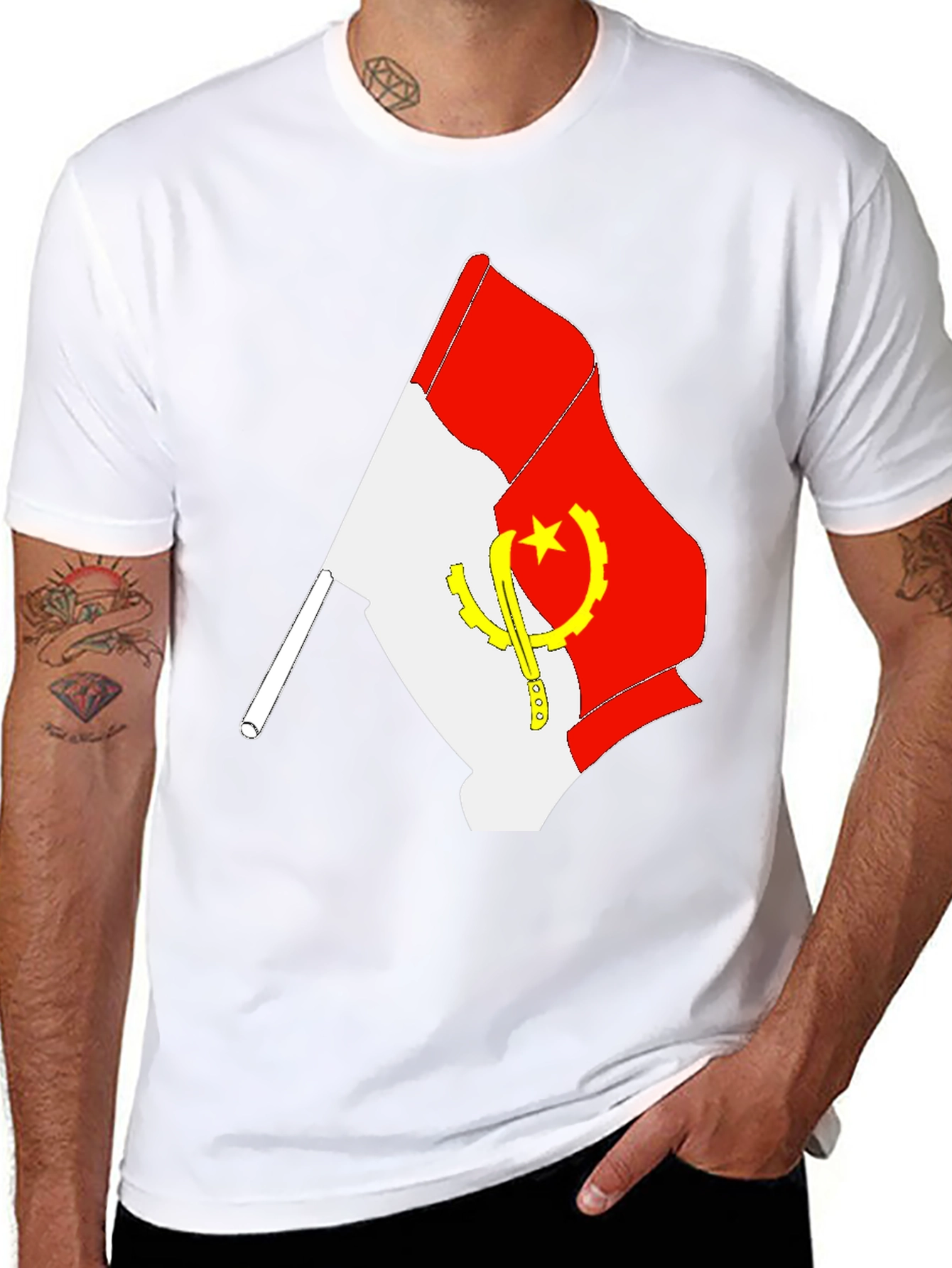 Camiseta Negra con Bandera de Angola
