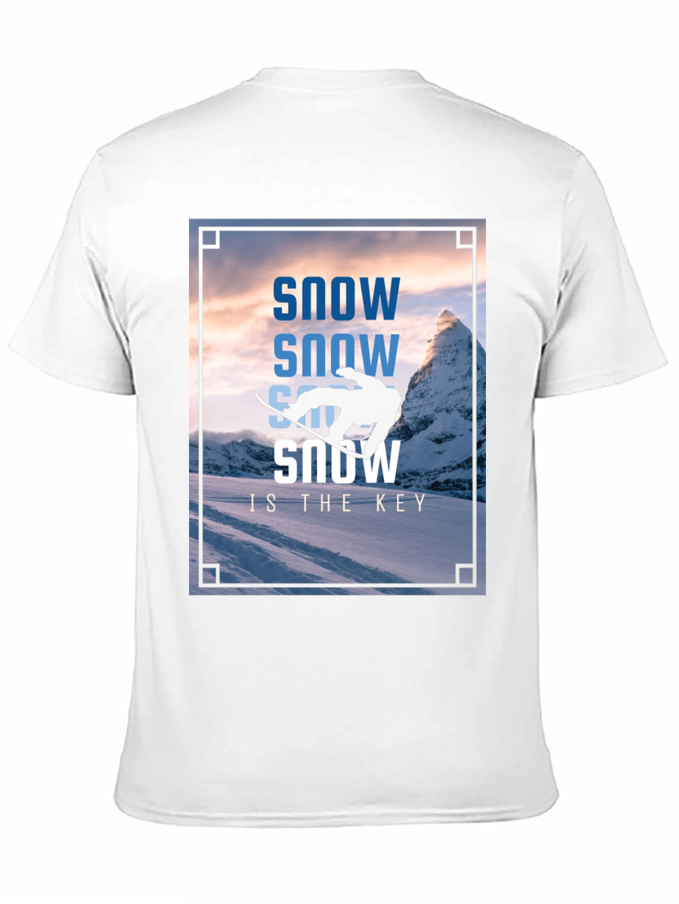 Camiseta Negra Estampada Snow Is The Key