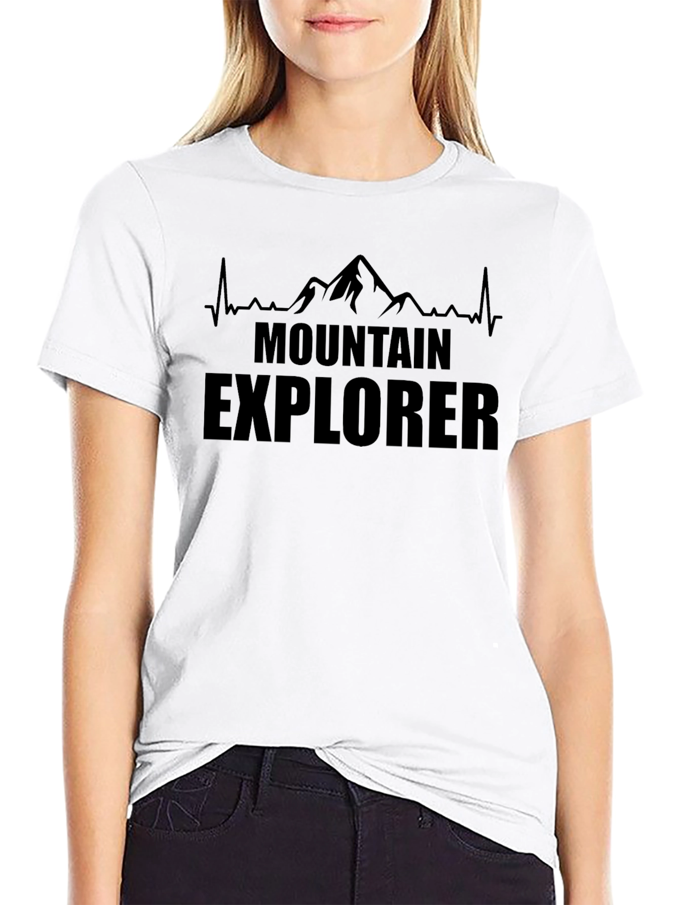 Camiseta Negra de Explorador de Montaña
