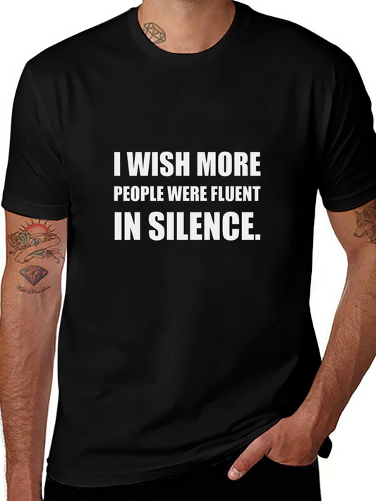 Camiseta Negra con Frase: Silencio Elocuente