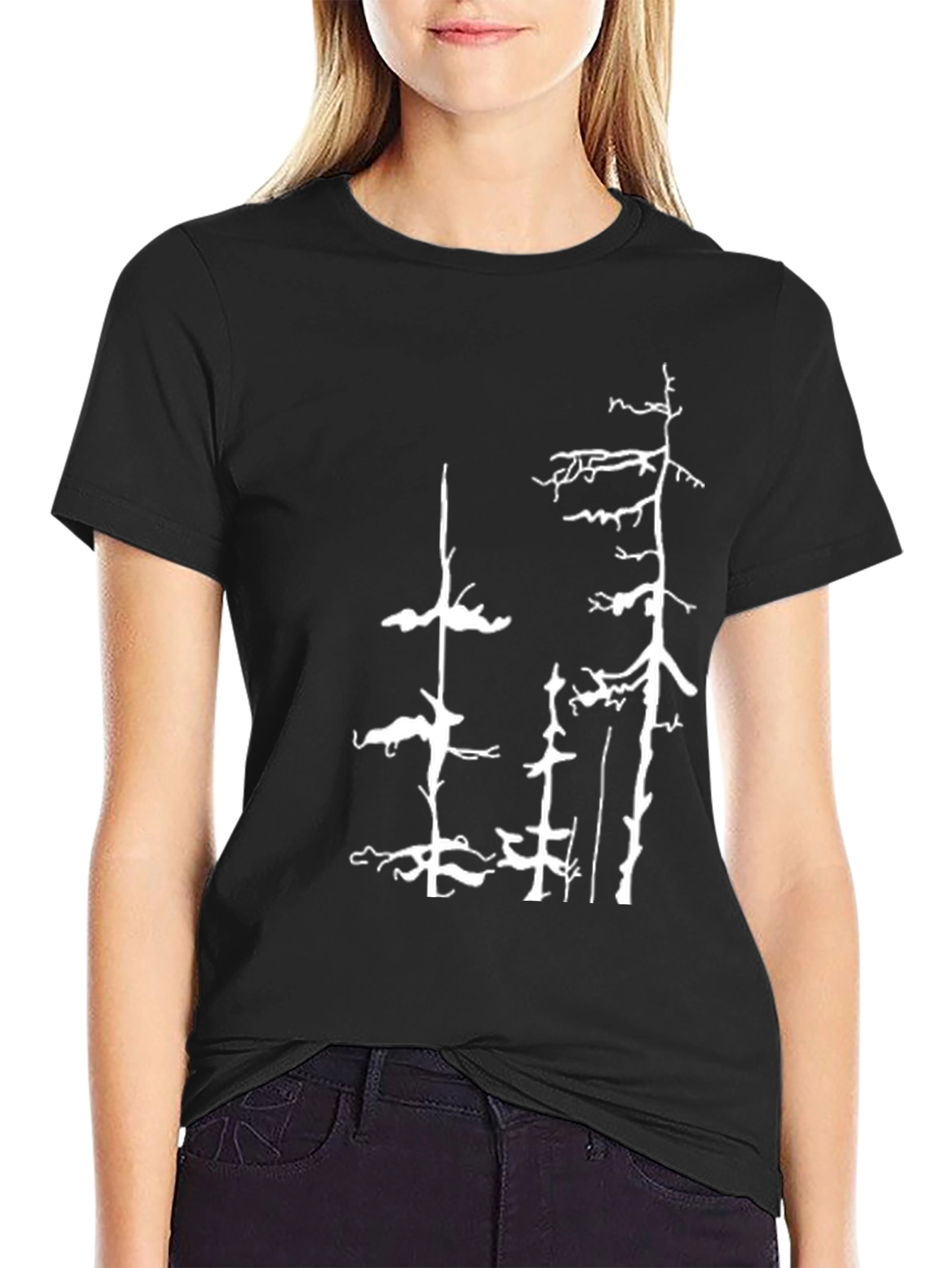 Camiseta Negra con Diseño de Árboles Abstractos
