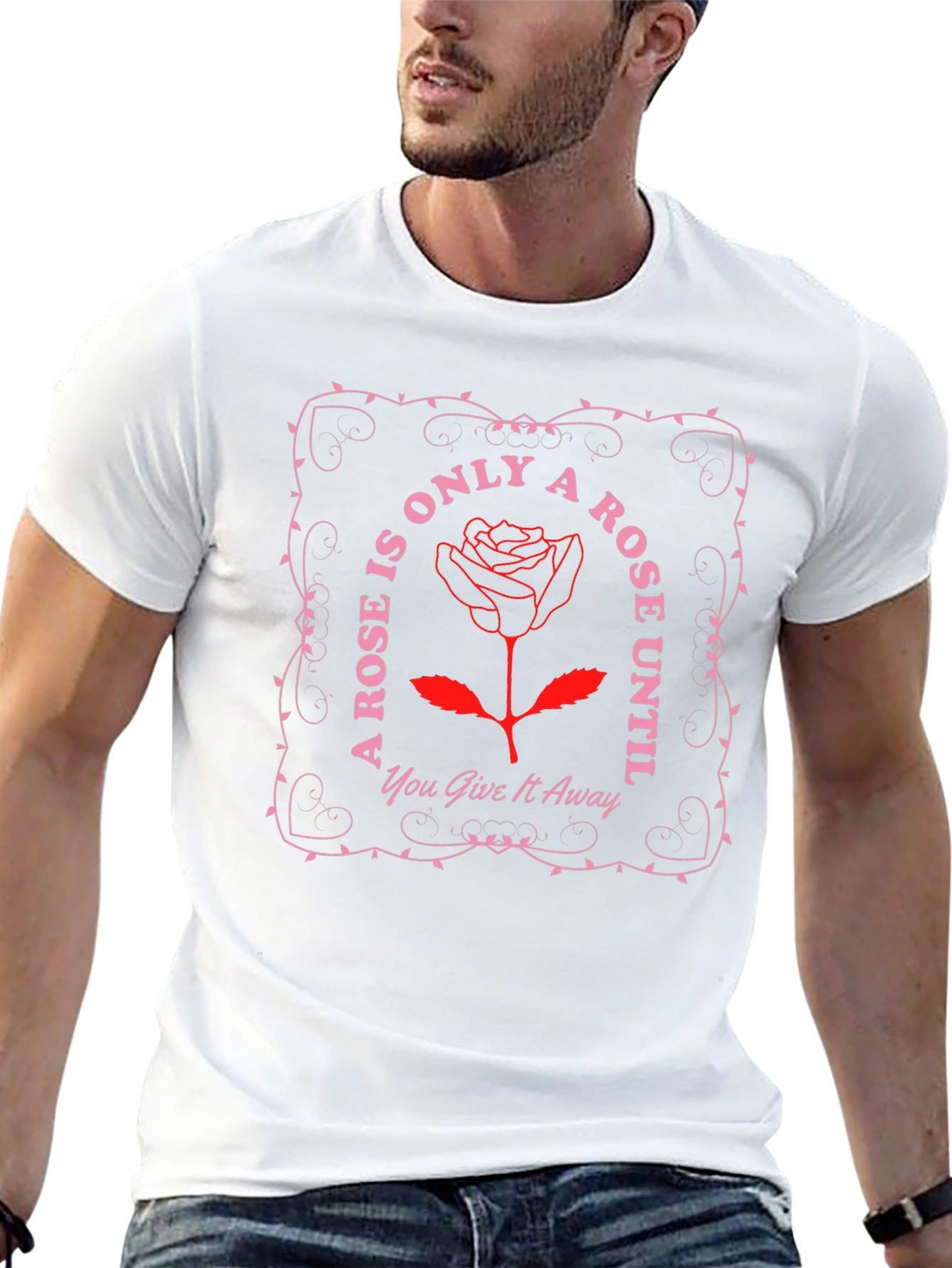 Camiseta Negra con Diseño de Rosa y Frase Romántica