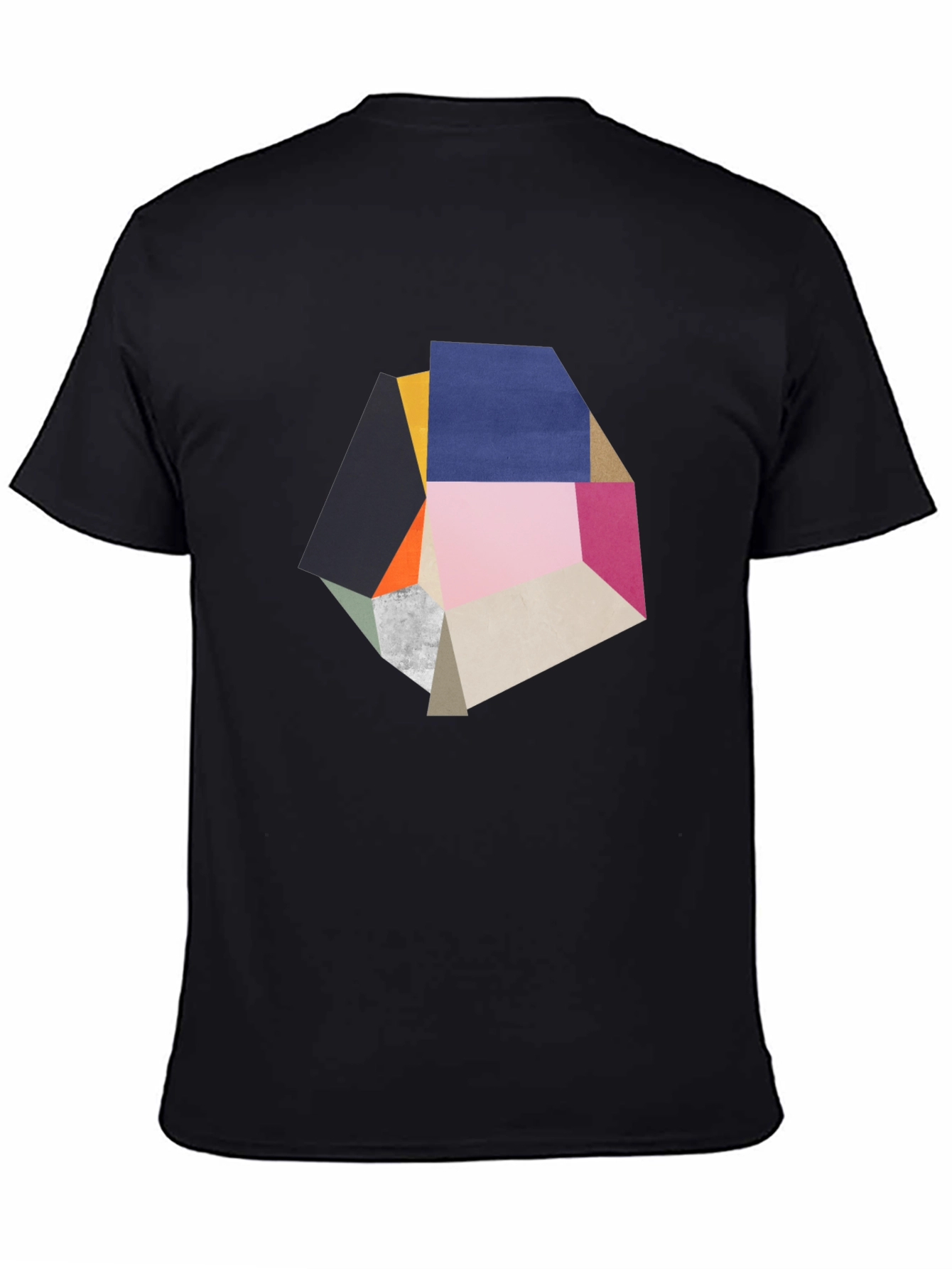 Camiseta Negra con Diseño Abstracto Geométrico