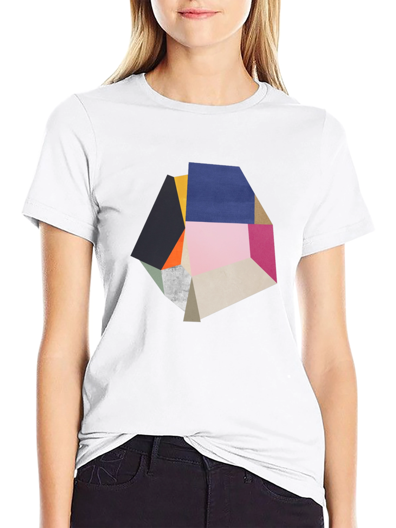 Camiseta Negra con Diseño Abstracto Geométrico