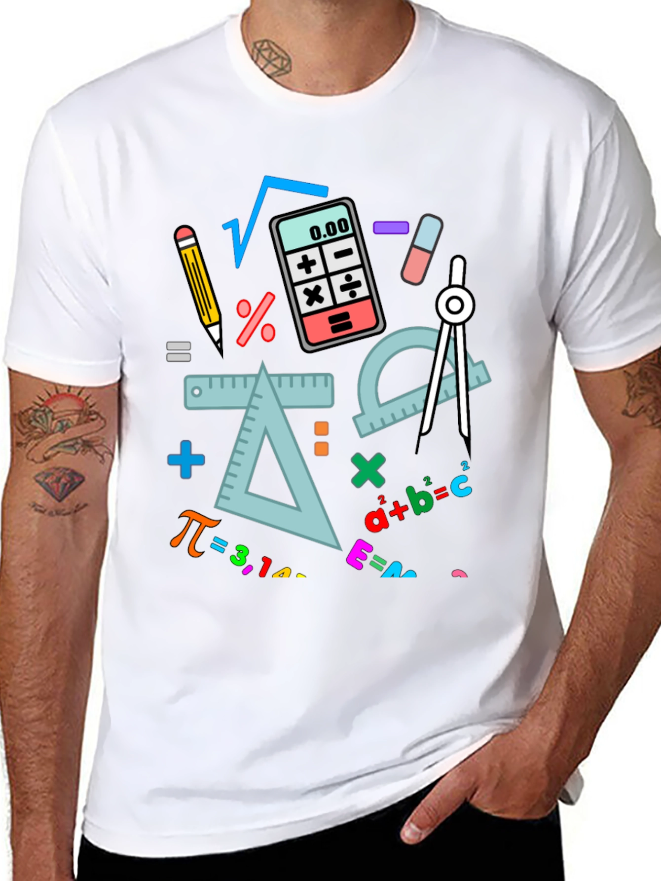 Camiseta Negra con Diseño de Matemáticas