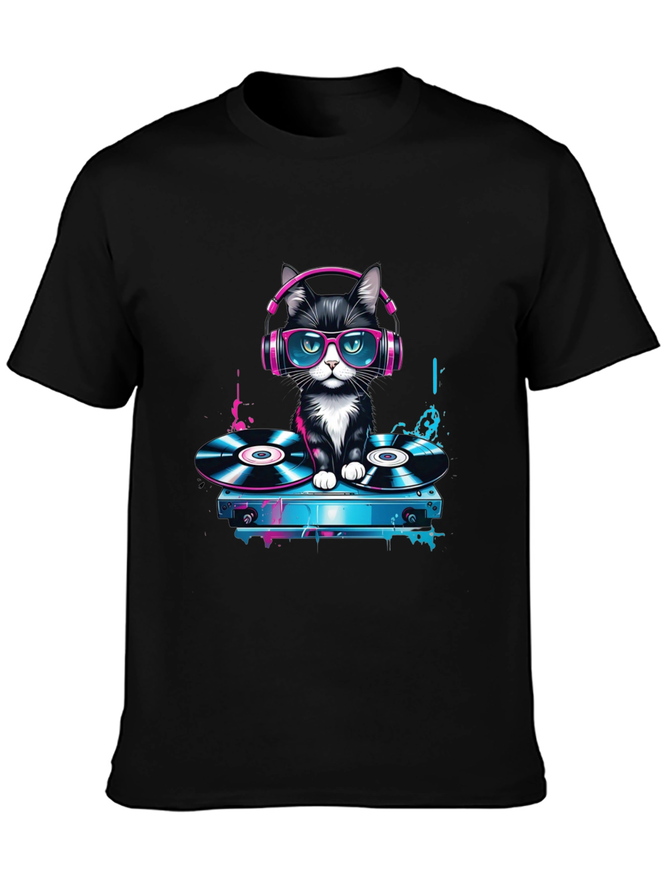 Camiseta Negra con Gato DJ Neón
