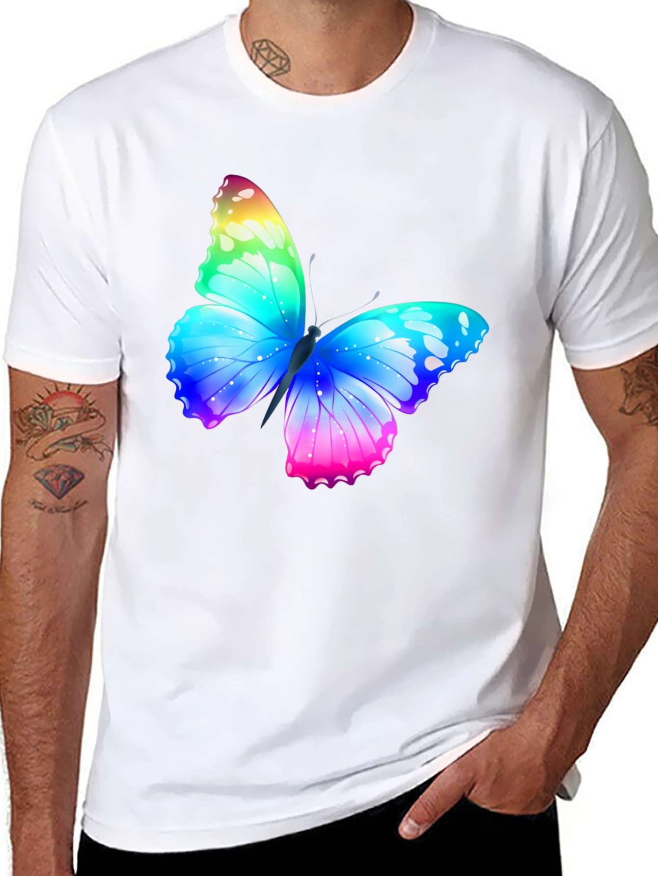 Camiseta Negra con Mariposa Arcoíris Estampada