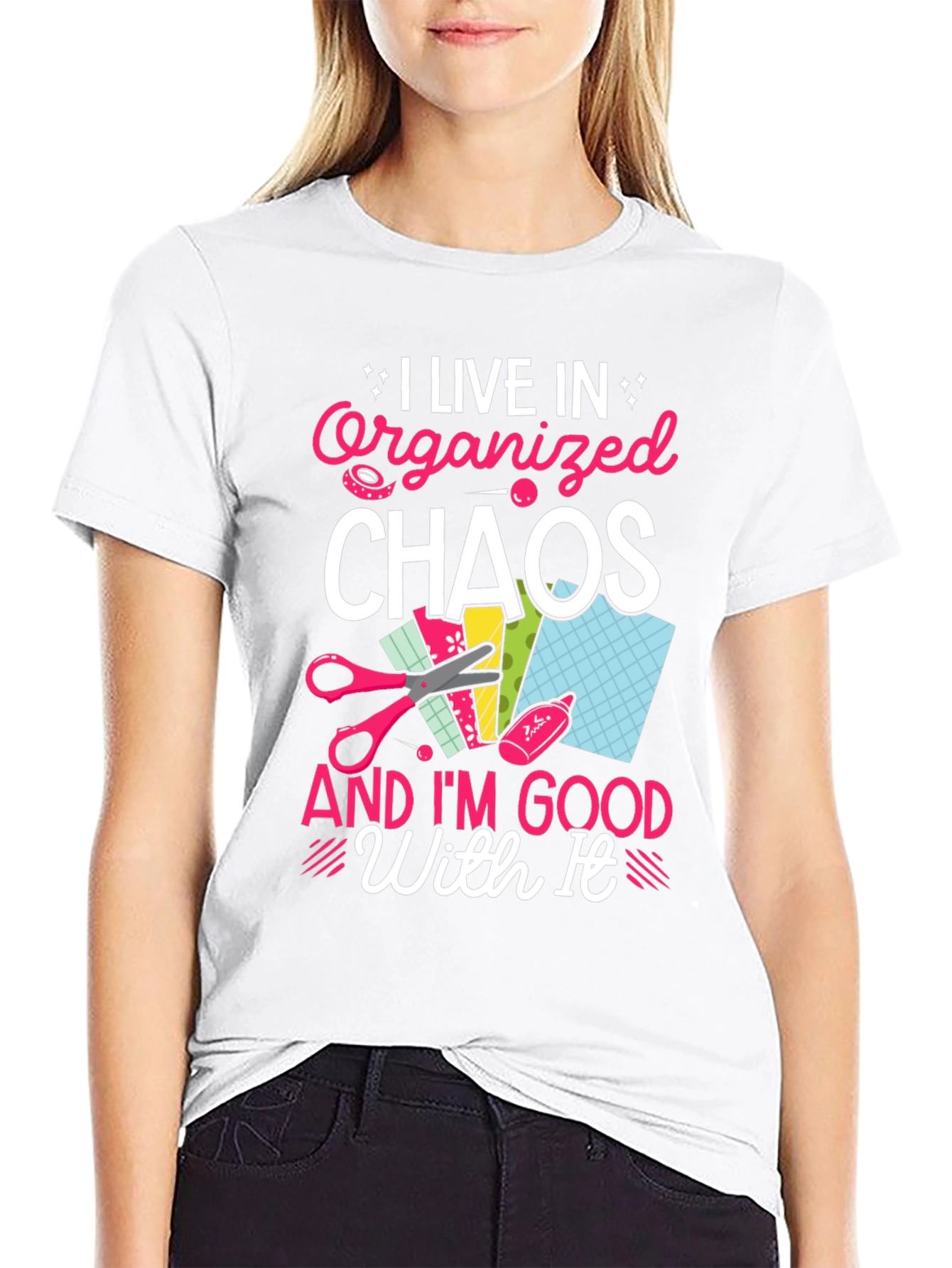 Camiseta Caos Organizado para amantes de las manualidades