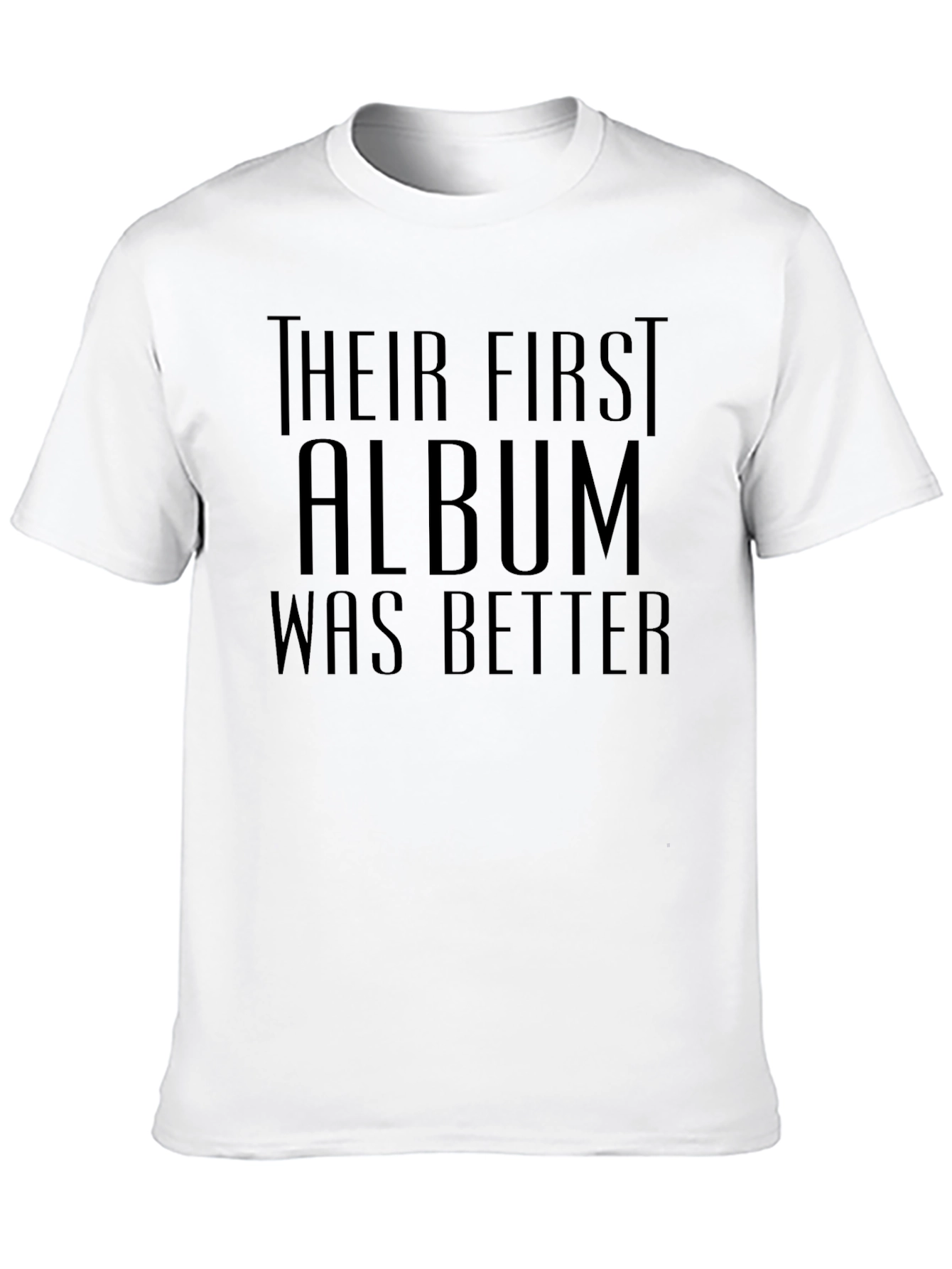 Camiseta Negra: Su Primer Álbum Fue Mejor