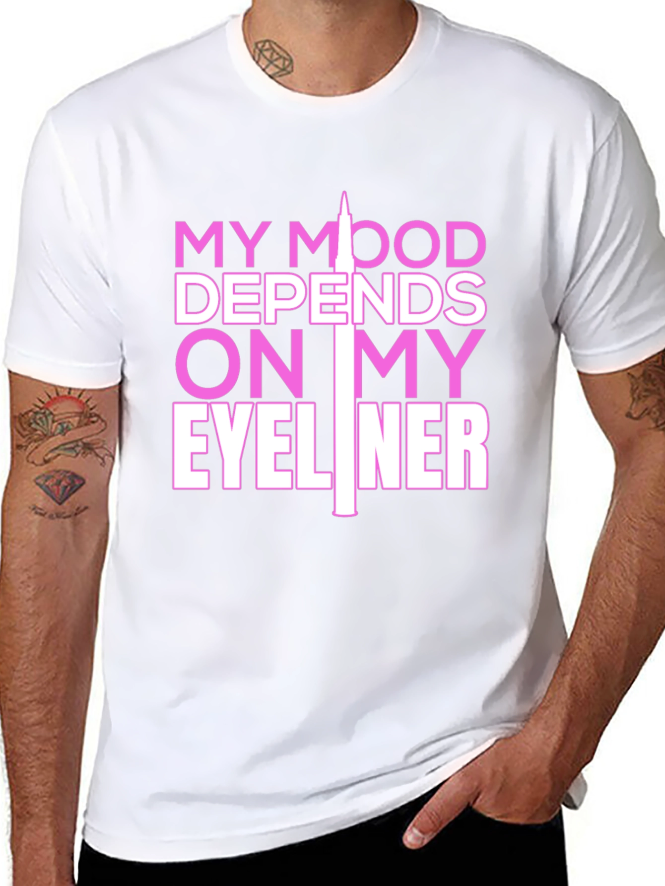 Camiseta Negra con Estampado Eyeliner