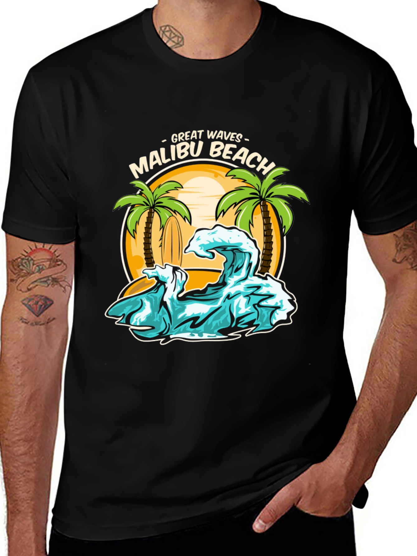 Camiseta Negra Malibu Beach - Ondas Geniales
