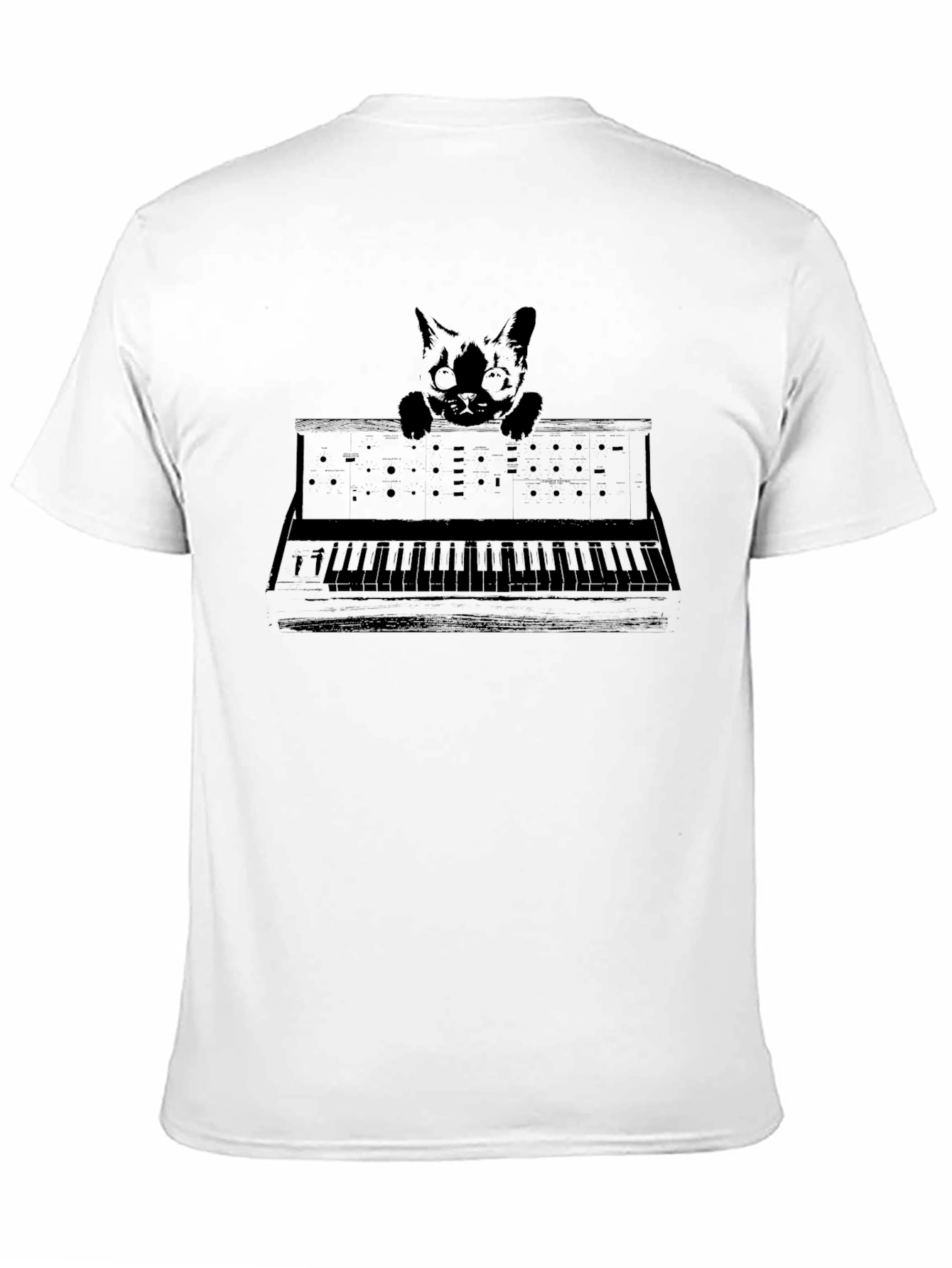 Camiseta Negra con Diseño de Gato y Sintetizador