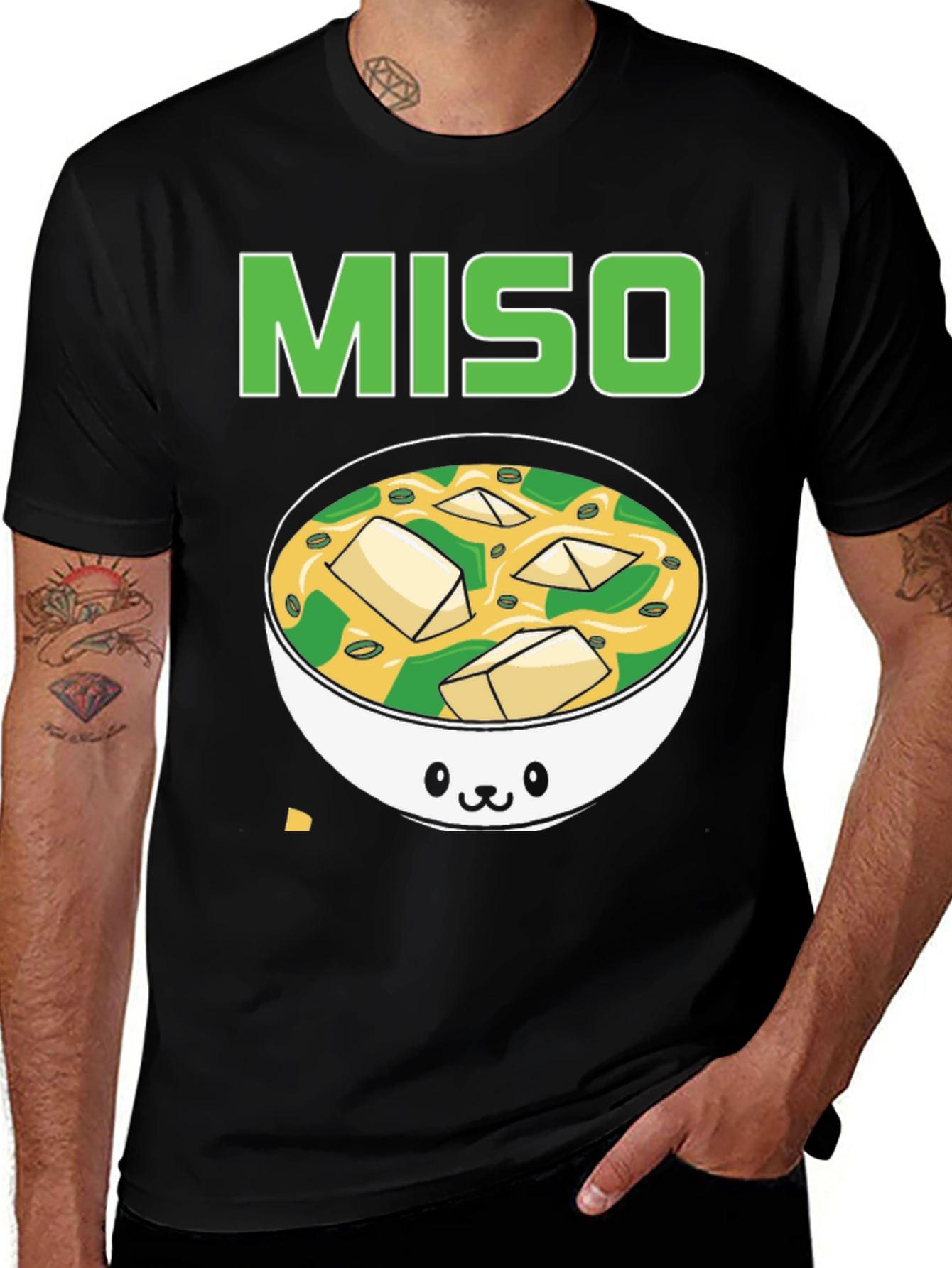 Camiseta Negra Miso con Diseño de Sopa