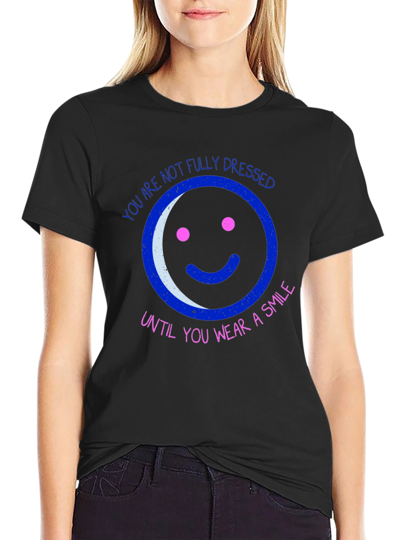 Camiseta Negra con Diseño Gráfico de Sonrisa