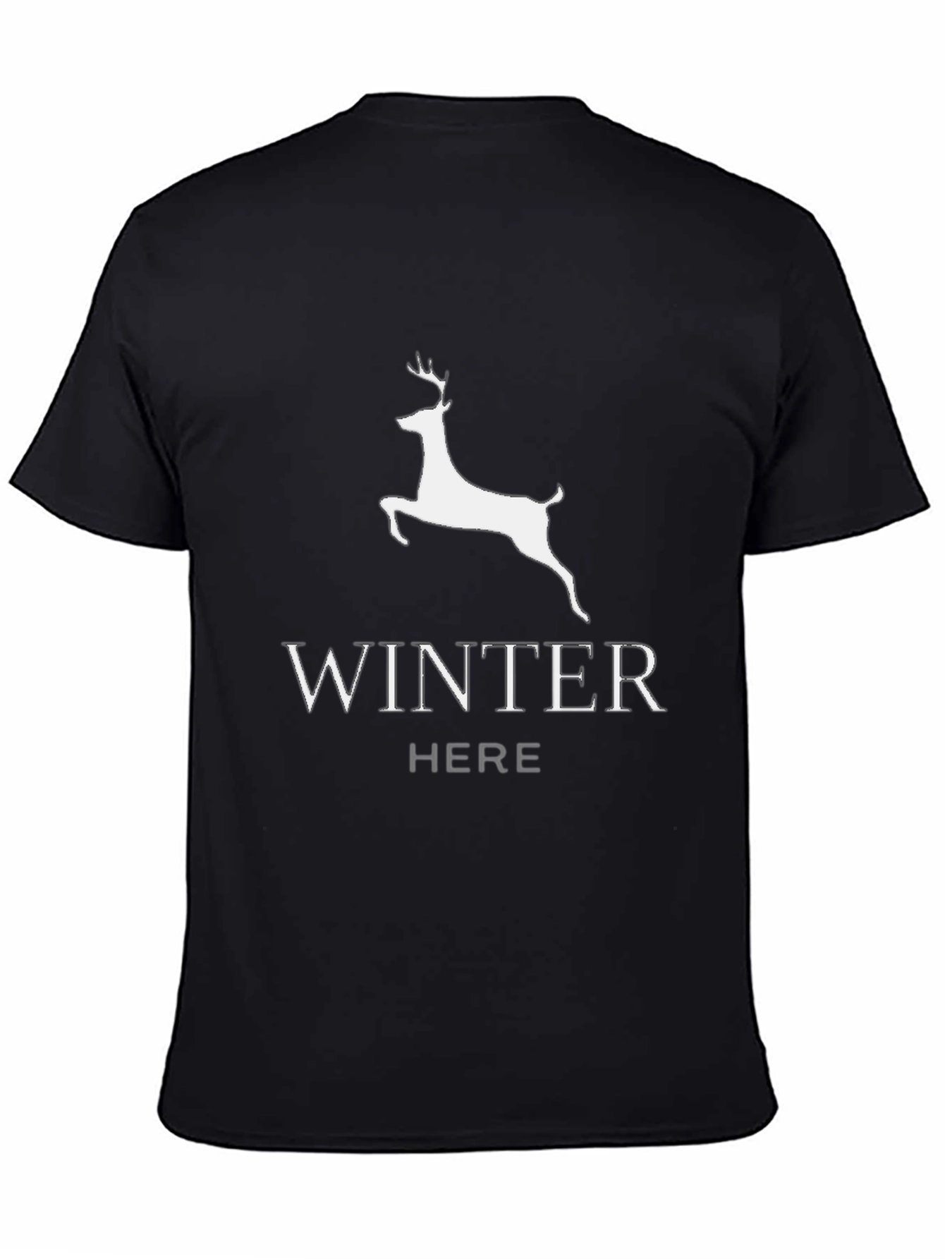Camiseta Negra: Winter is Here con Ciervo