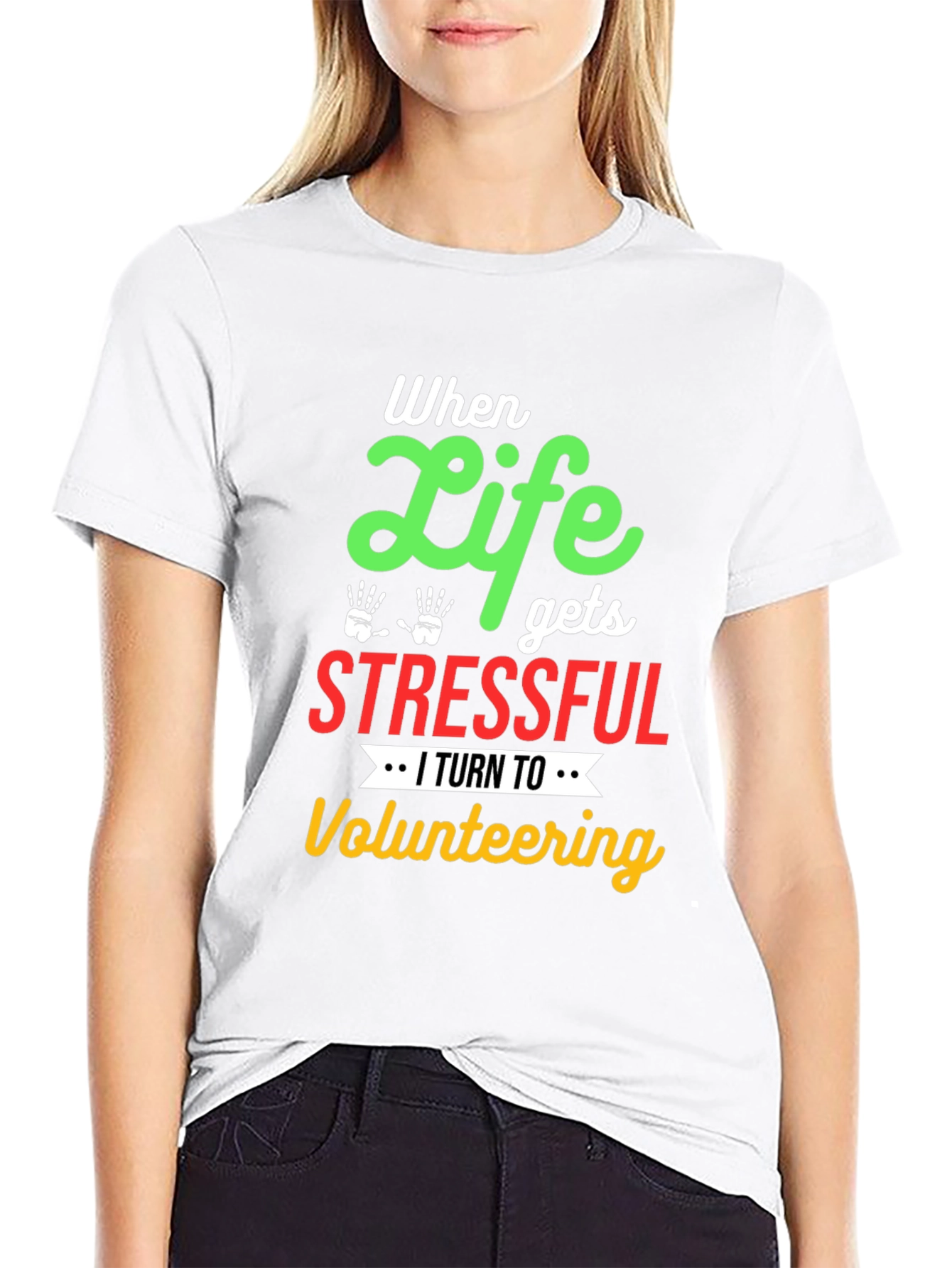 Camiseta Negra con Diseño de Voluntariado