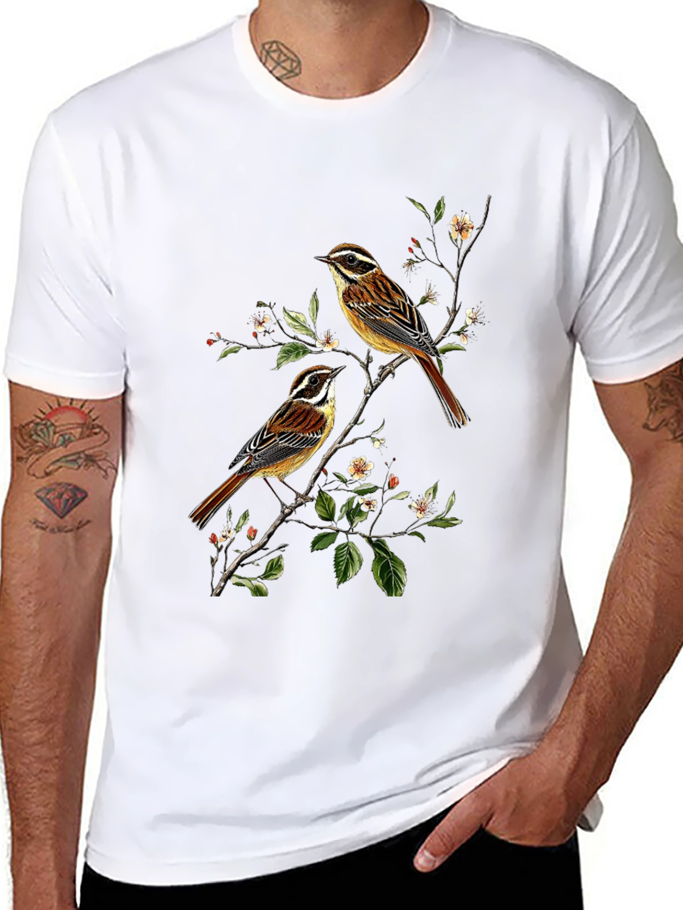 Camiseta Negra con Diseño de Aves y Flores