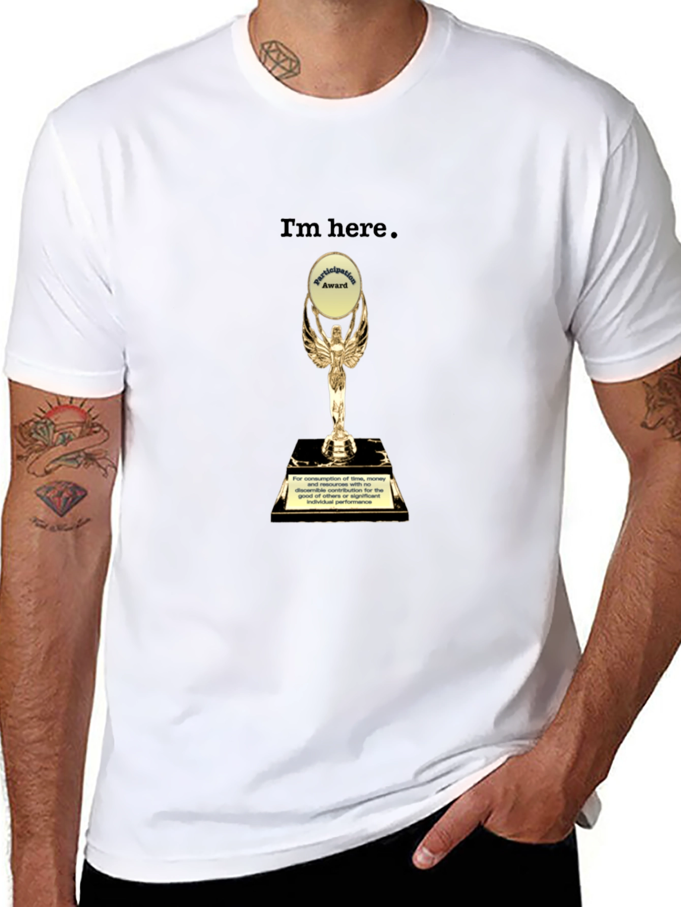 Camiseta Negra con Trofeo de Participación Divertida