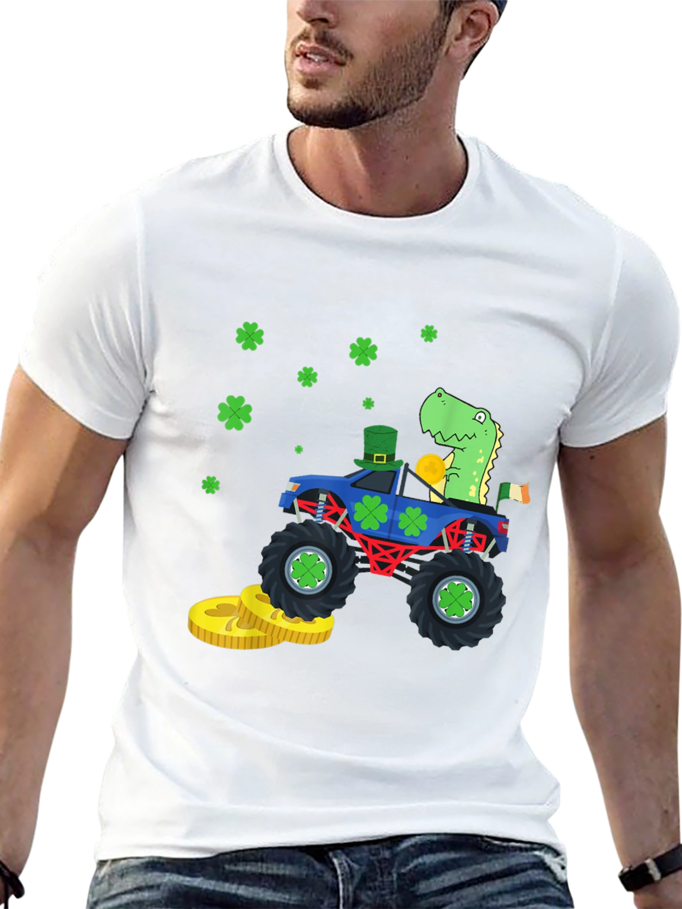 Camiseta Negra con Diseño de Dinosaurio y Tréboles