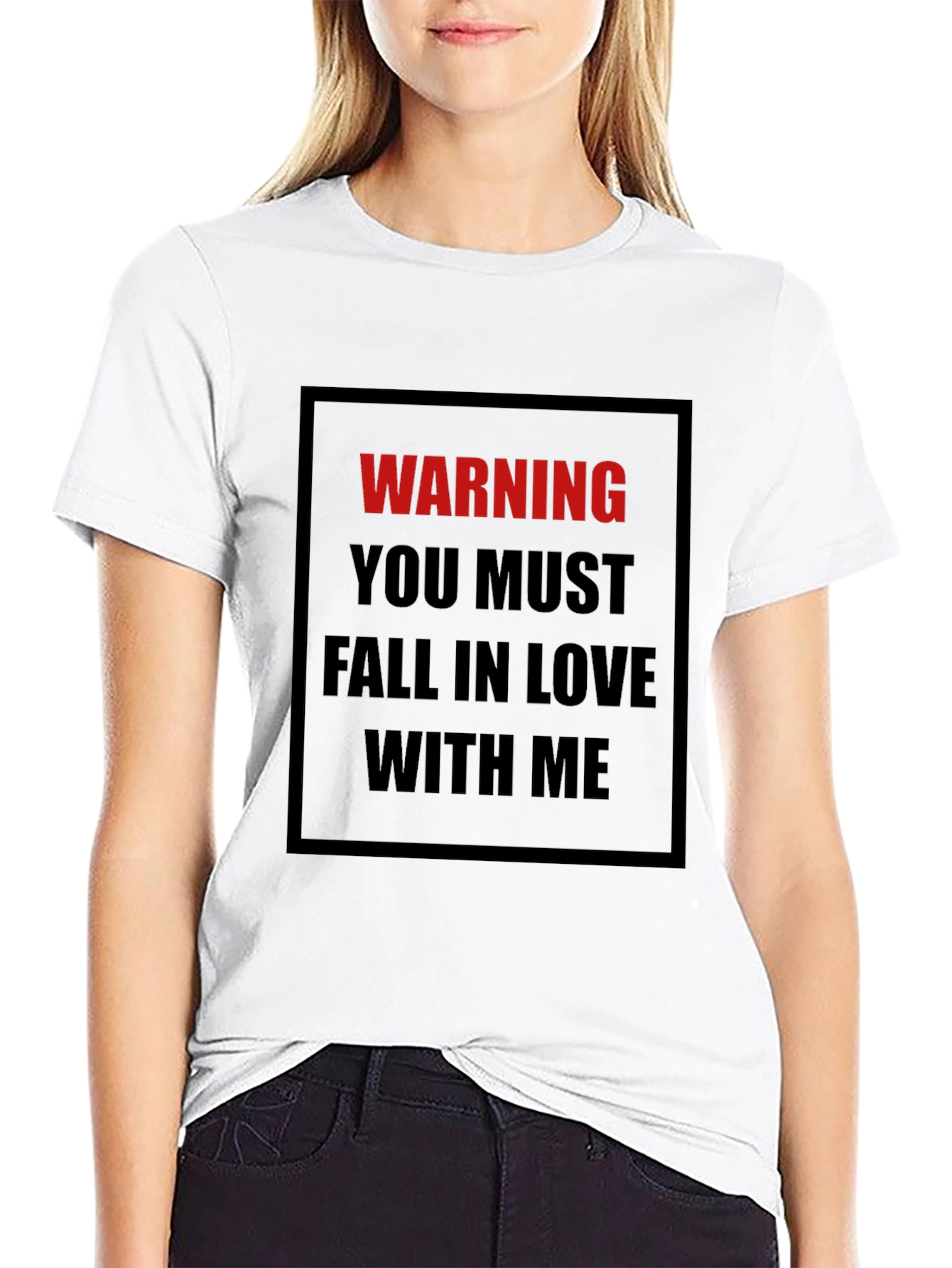 Camiseta Negra con Mensaje Advertencia Enamórate de Mí