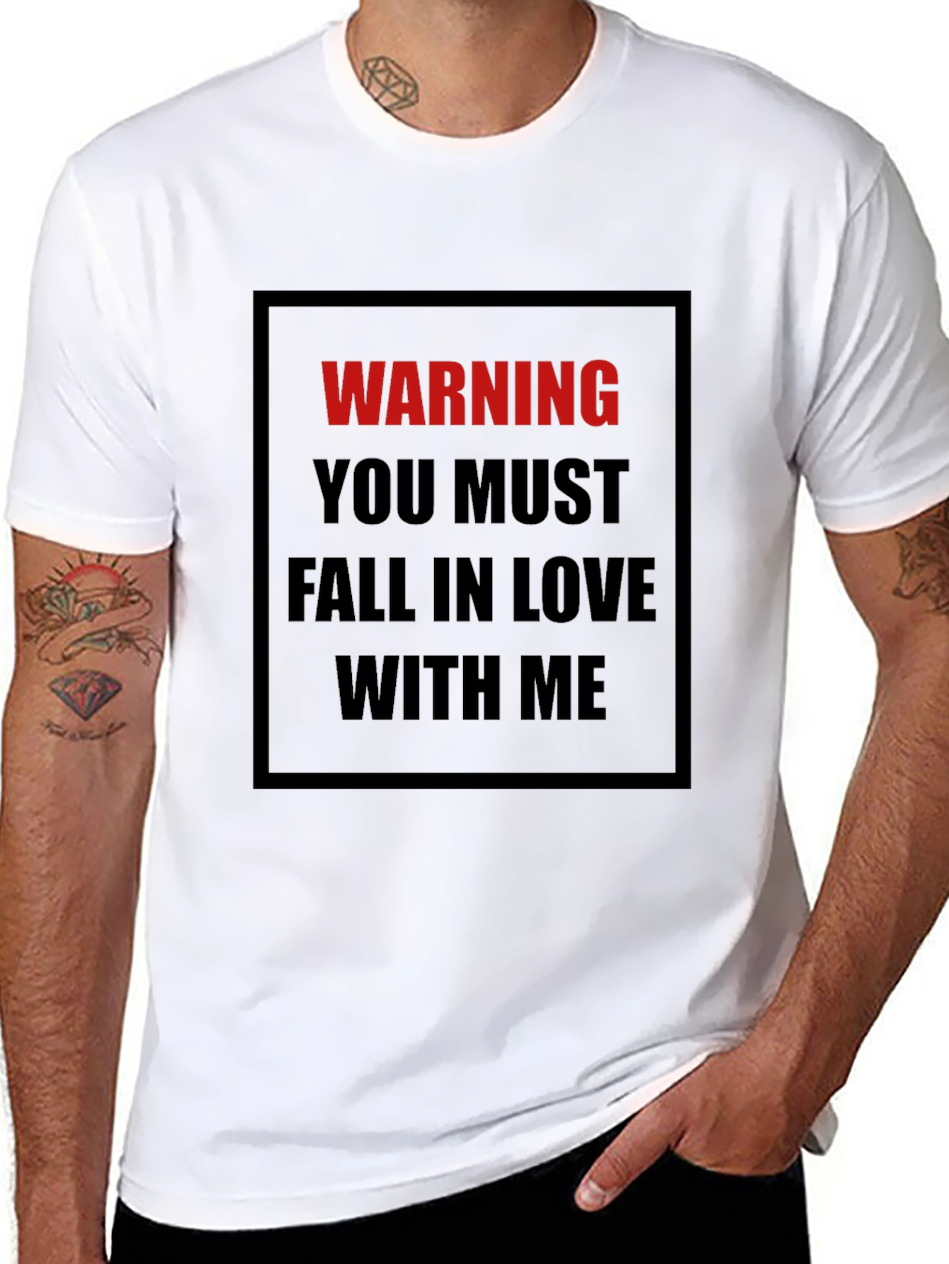 Camiseta Negra con Mensaje Advertencia Enamórate de Mí