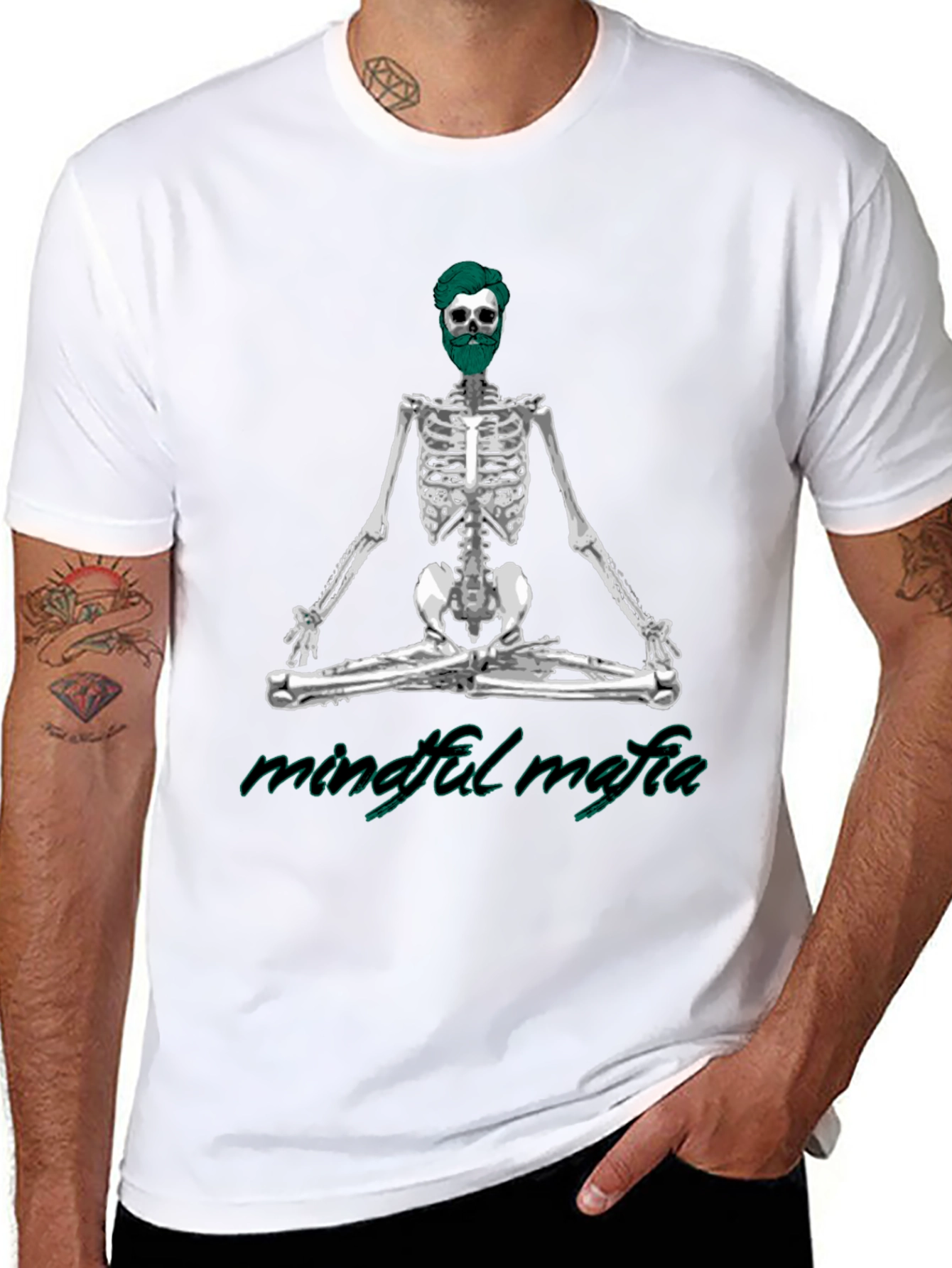 Camiseta Negra Mindfulness Mafia - Diseño Esqueleto