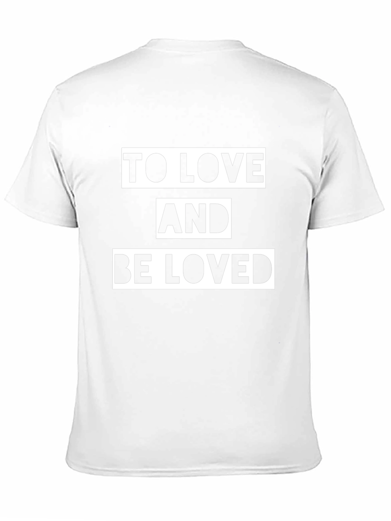 Camiseta Negra con Mensaje To Love and Be Loved