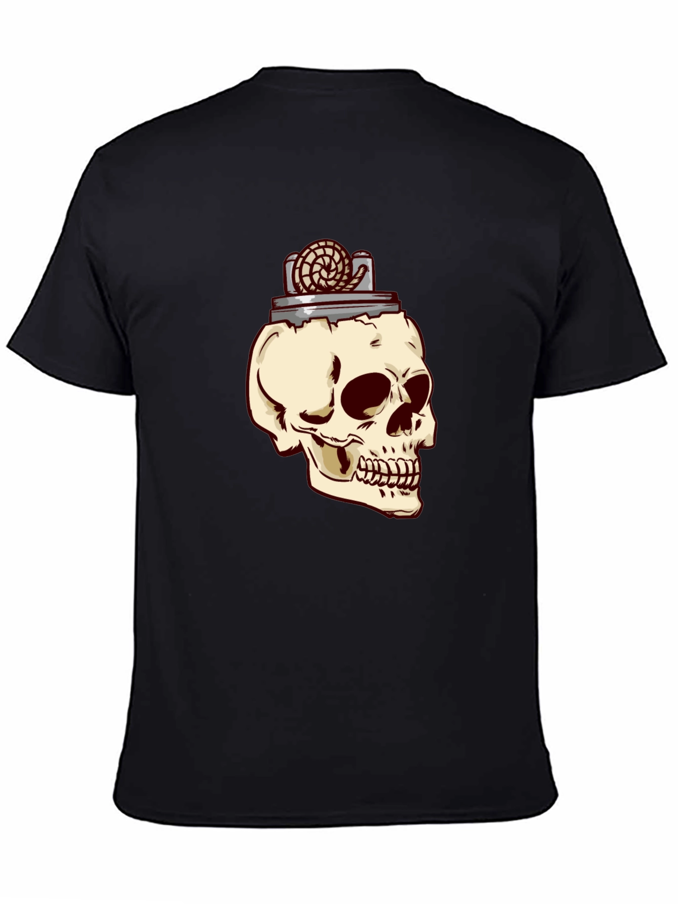 Camiseta Negra con Diseño de Cráneo y Encendedor