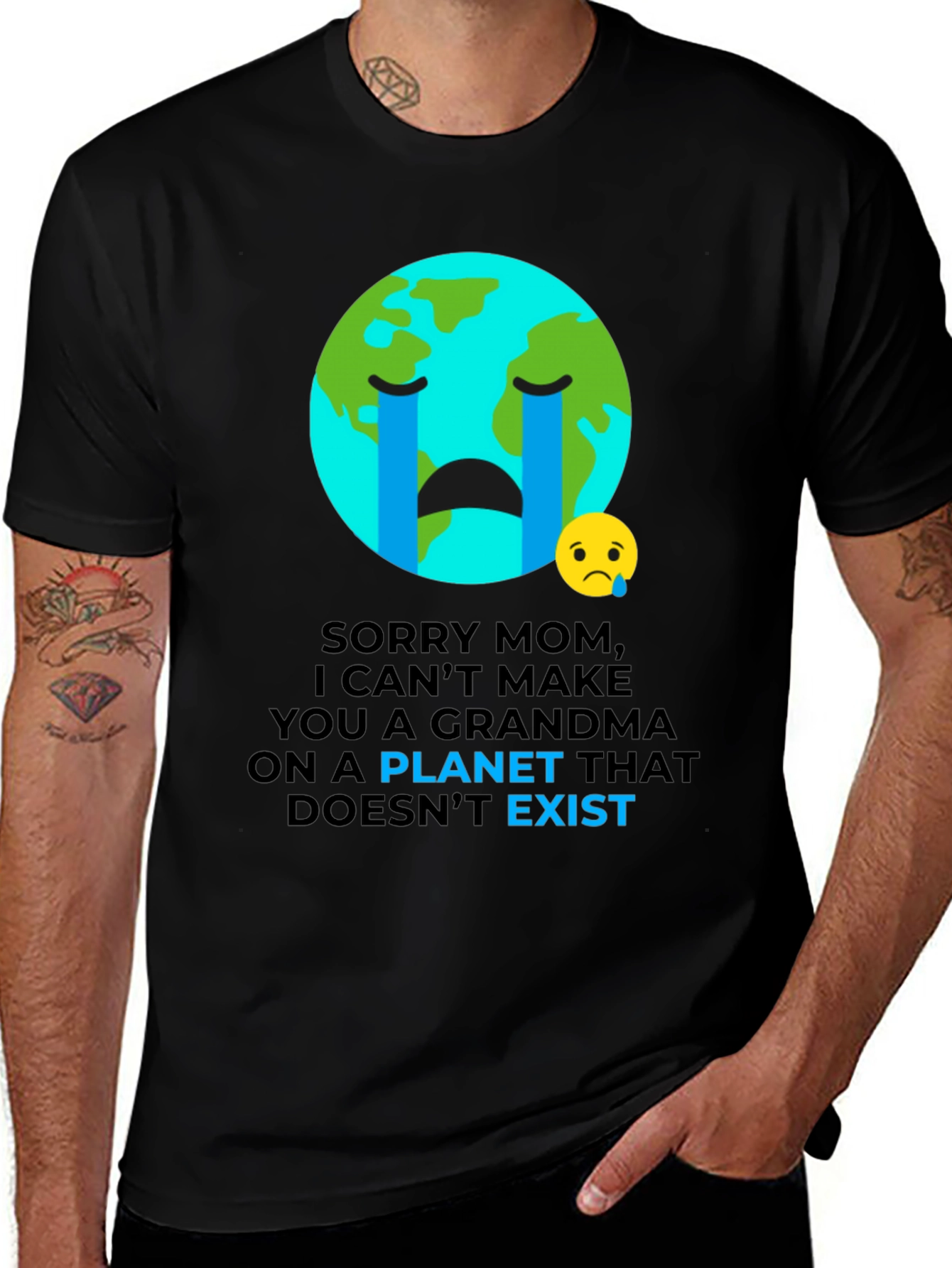 Camiseta Negra con Diseño de Conciencia Ambiental