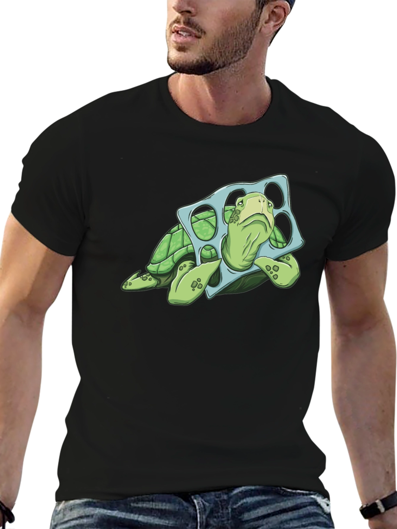 Camiseta Negra con Tortuga y Aro de Plástico