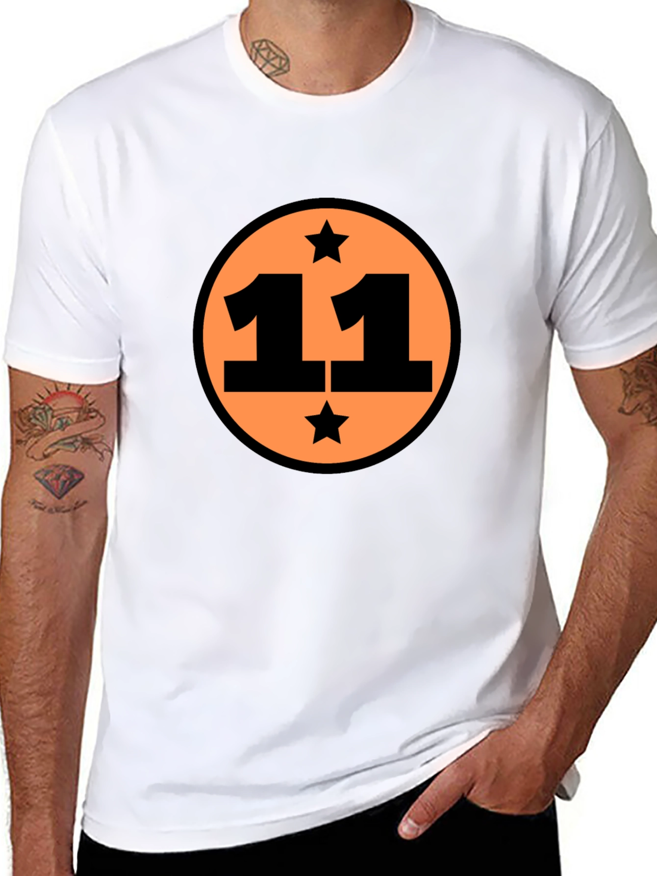 Camiseta Negra Número 11 con Estrellas