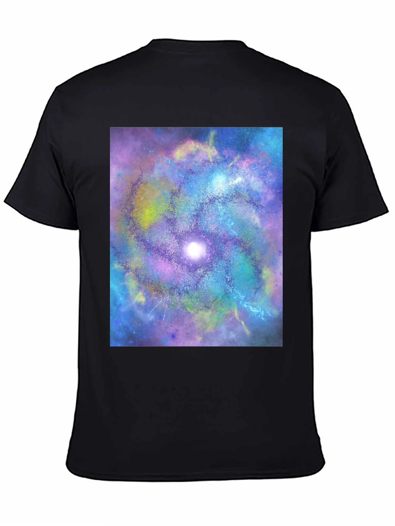 Camiseta Negra con Diseño de Galaxia