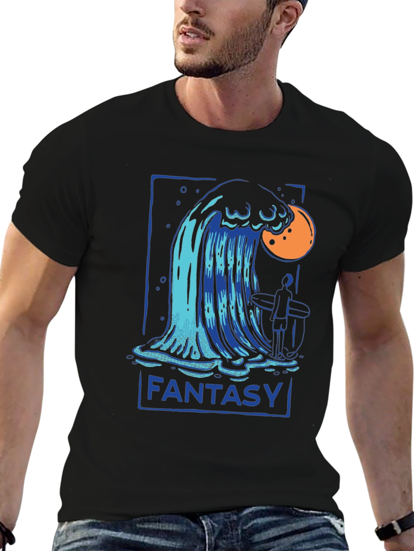 Camiseta Negra Fantasía con Diseño de Ola y Surfista