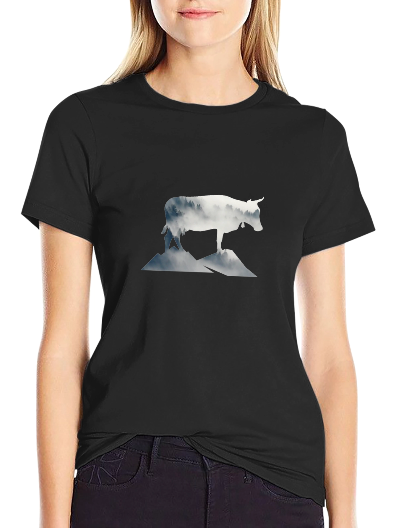 Camiseta Negra con Diseño de Vaca Alpina