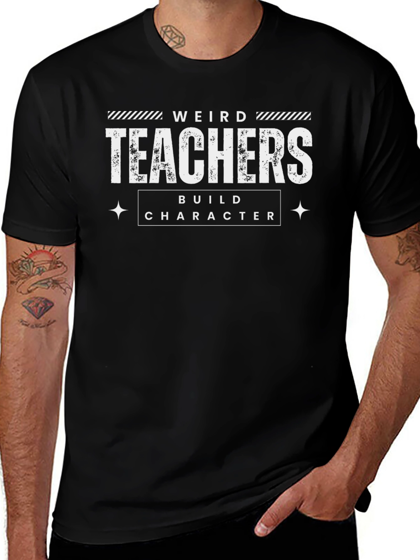Camiseta Negra: Maestros Extraños Construyen Carácter