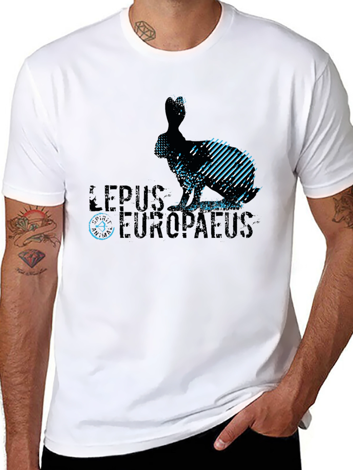Camiseta Negra Diseño Liebre Europea