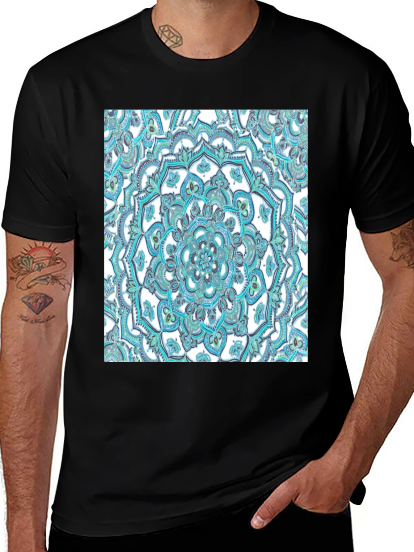 Camiseta Negra con Diseño Mandala Azul