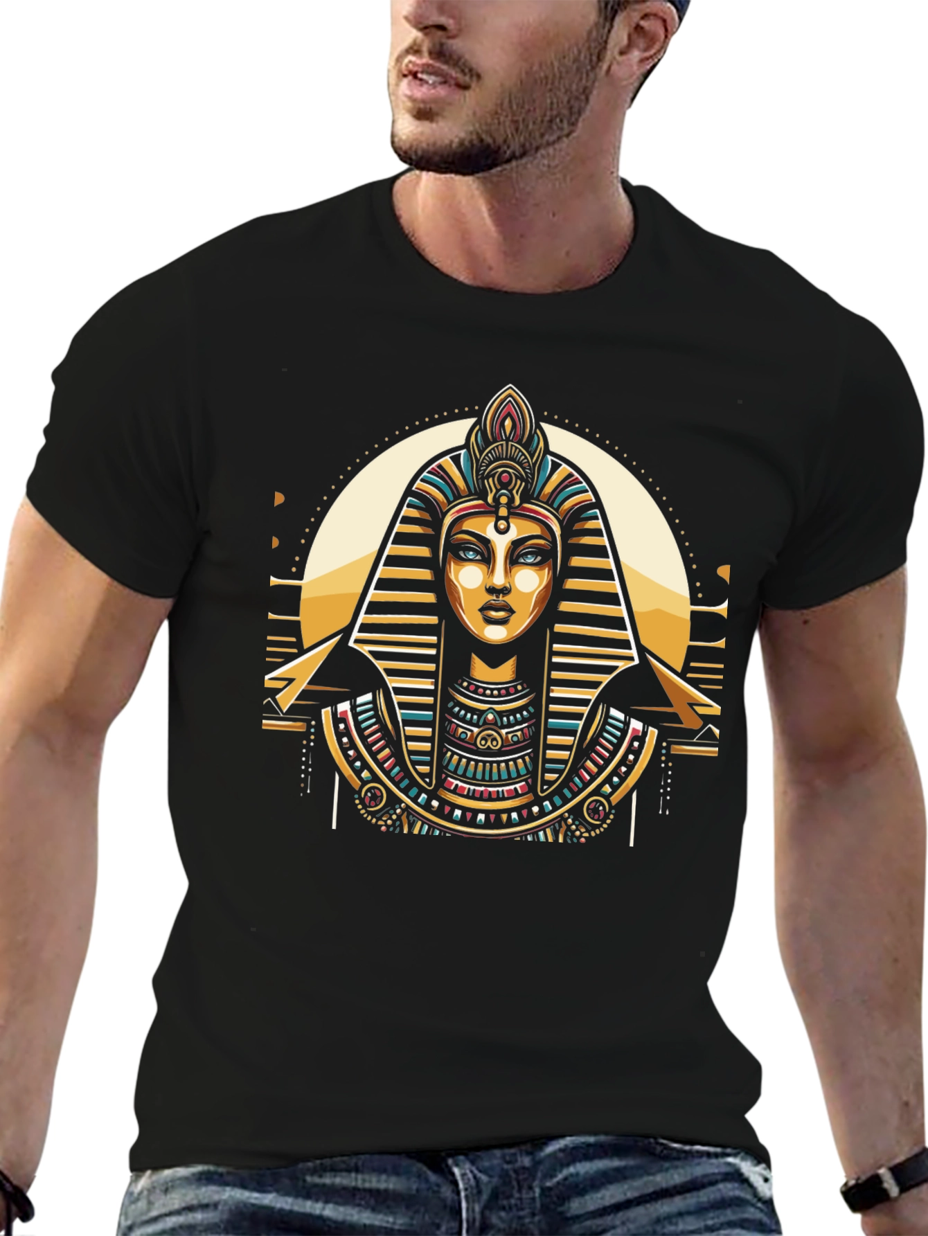 Camiseta Negra con Diseño Egipcio