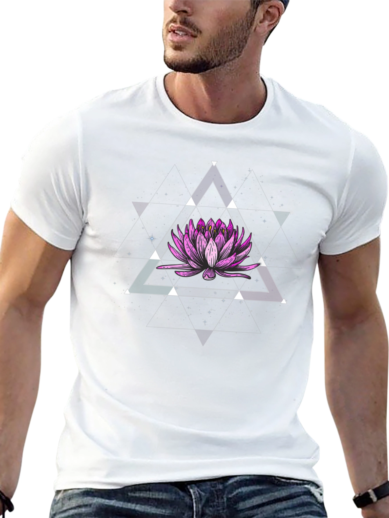 Camiseta Negra con Diseño Floral Geométrico Espacial