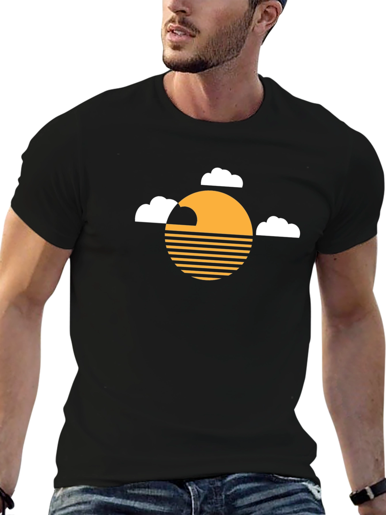 Camiseta Negra con Diseño de Sol y Nubes