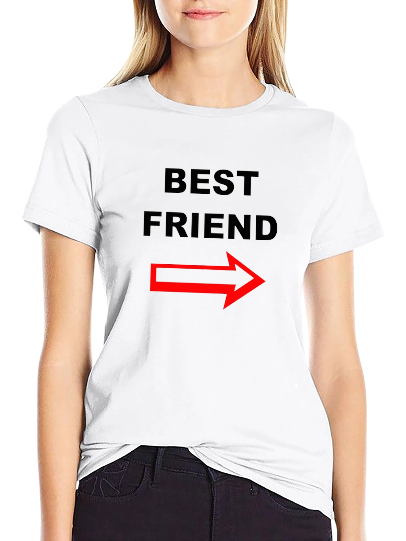 Camiseta Negra Best Friend con Flecha Roja