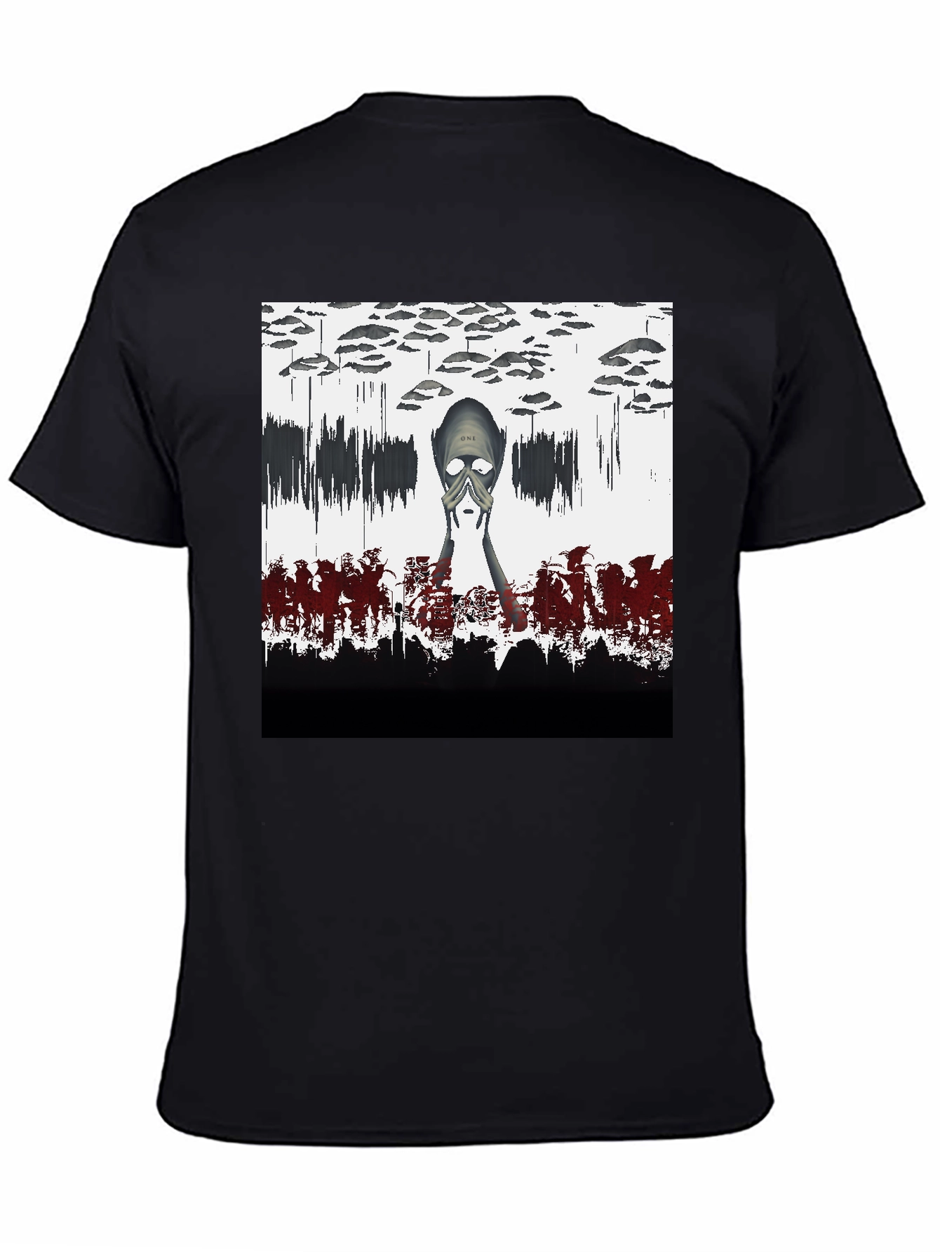 Camiseta Negra con Diseño Abstracto y Misterioso