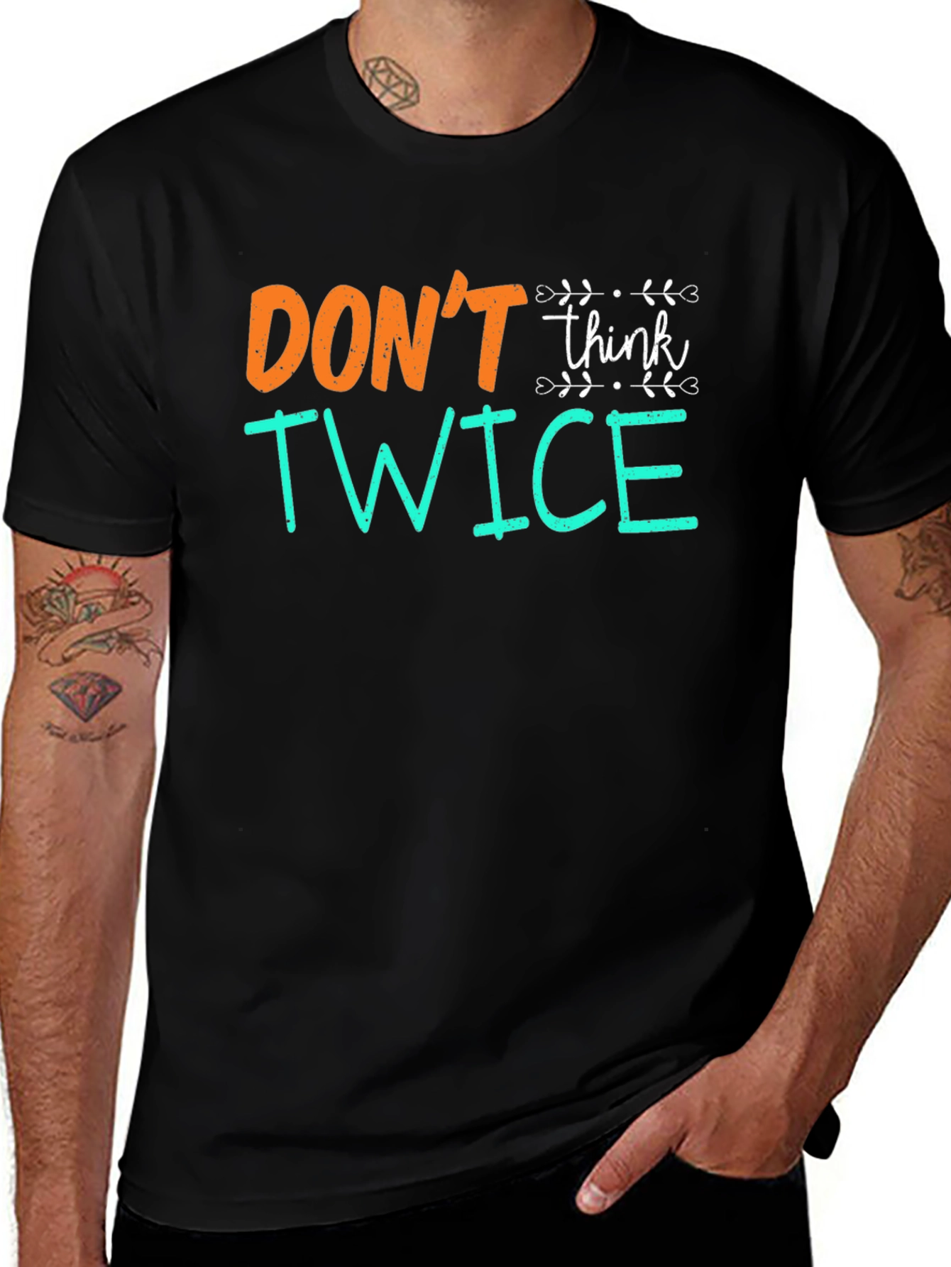Camiseta Negra con Diseño No Pienses Dos Veces