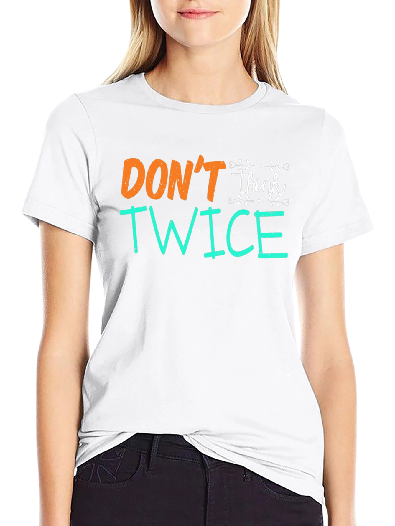 Camiseta Negra con Diseño No Pienses Dos Veces