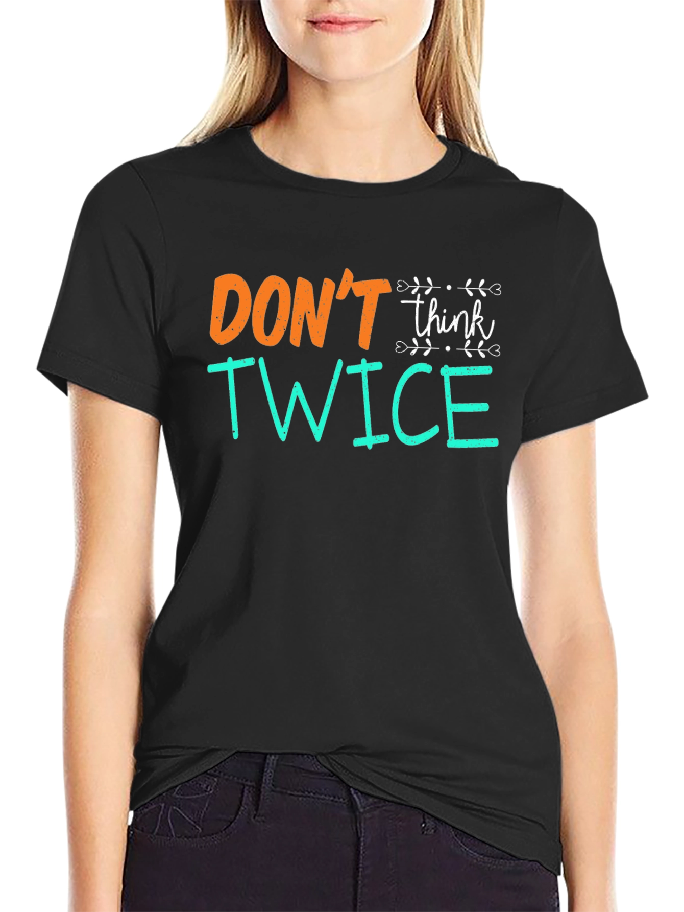 Camiseta Negra con Diseño No Pienses Dos Veces