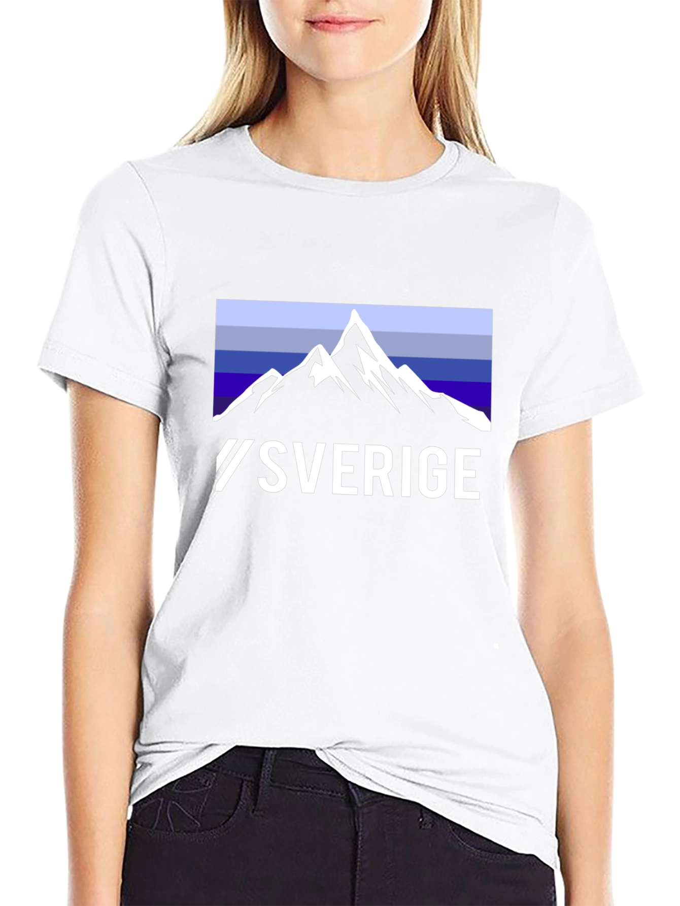 Camiseta Negra Sverige Diseño Montaña