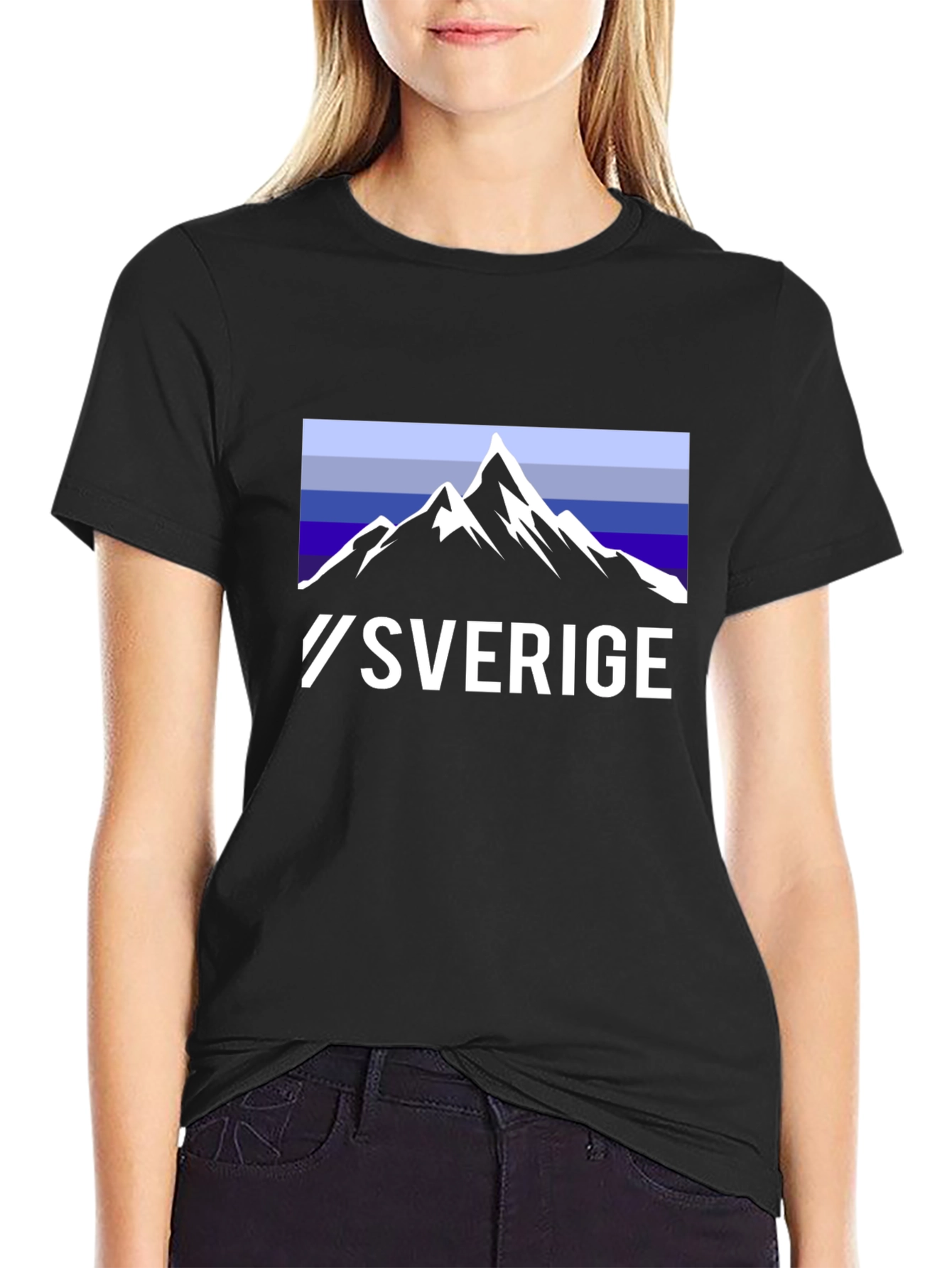 Camiseta Negra Sverige Diseño Montaña
