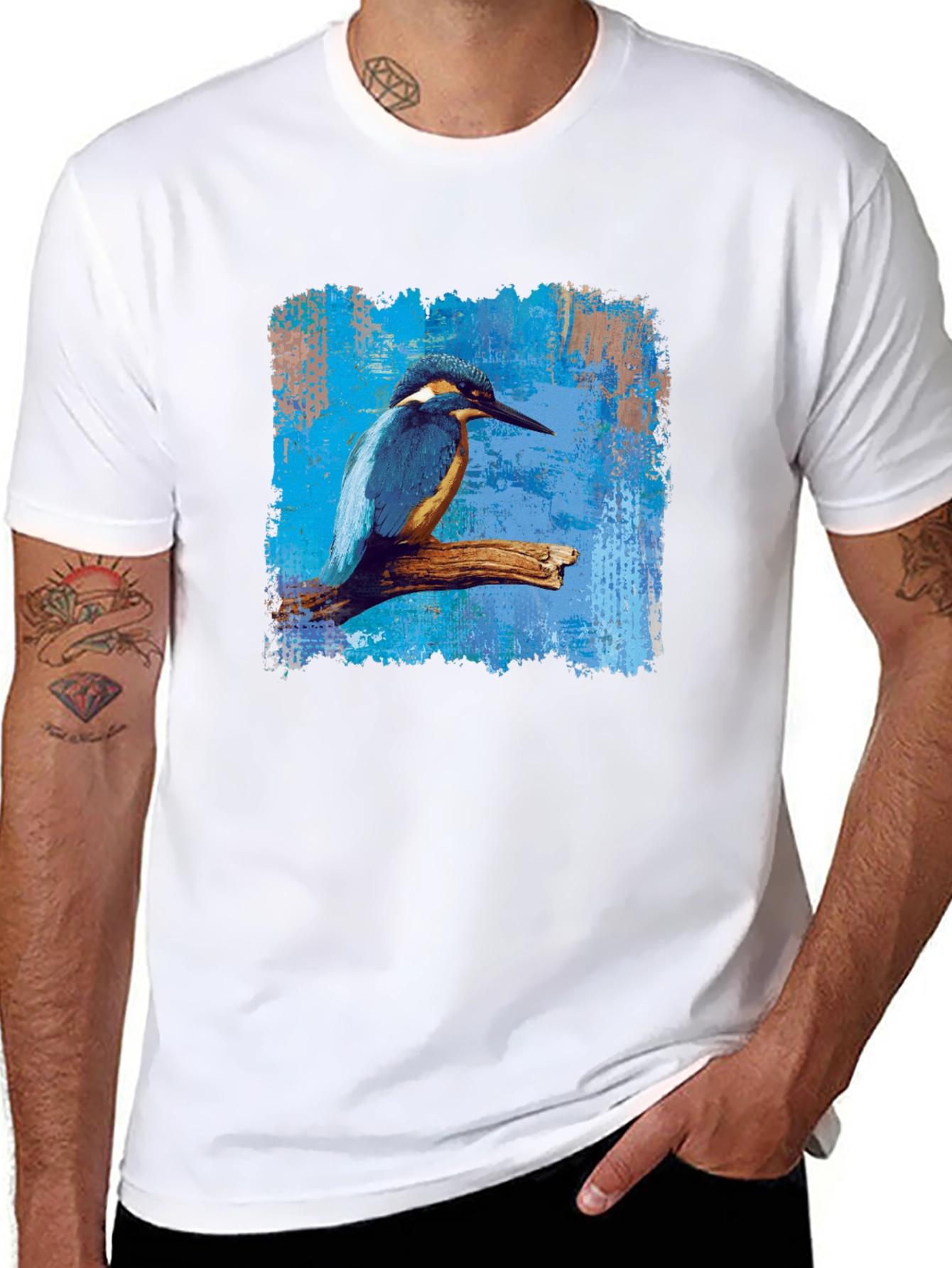 Camiseta Negra con Diseño de Martín Pescador