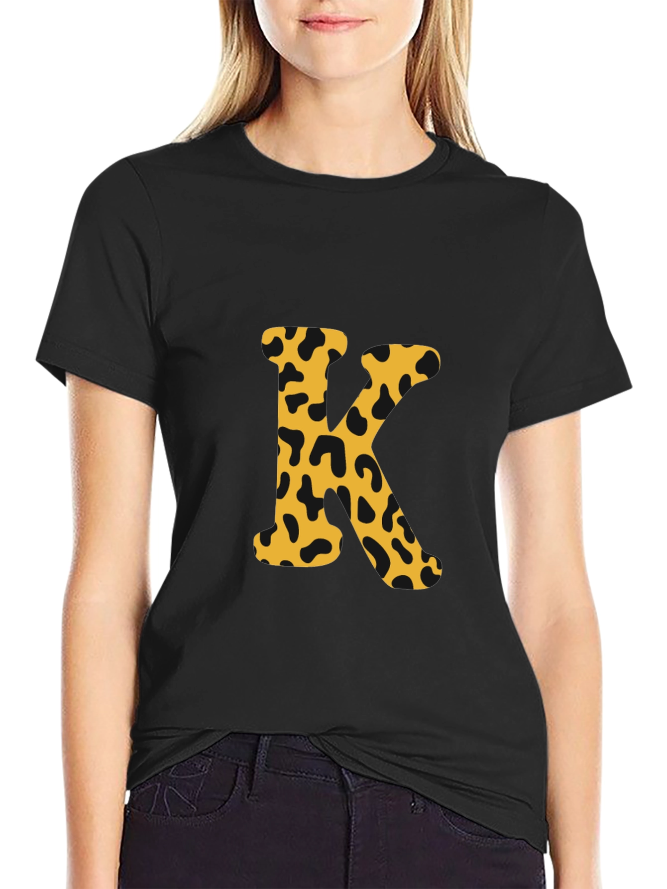 Camiseta Negra con Letra K Estampada