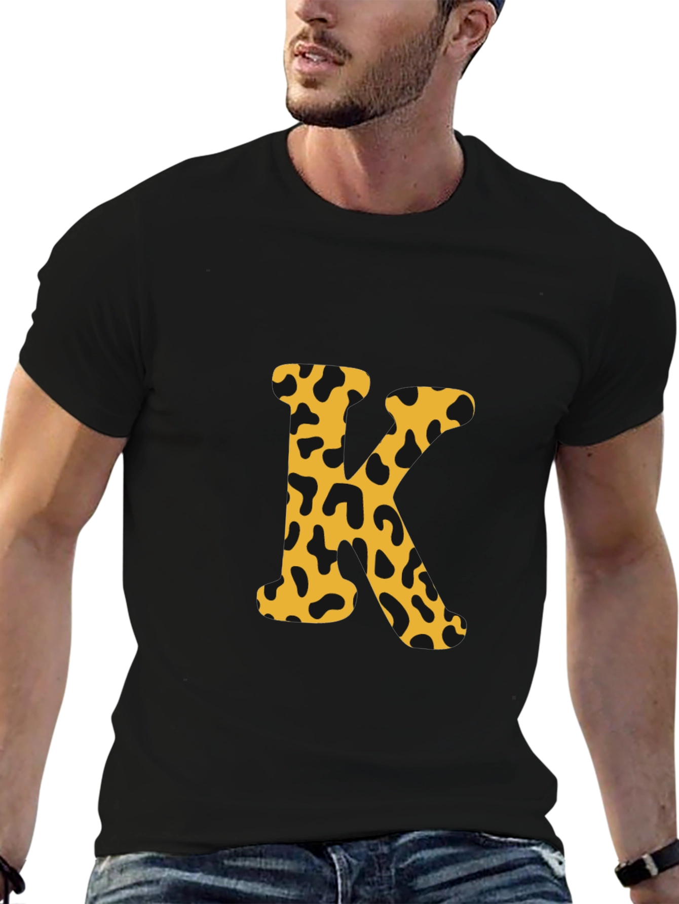 Camiseta Negra con Letra K Estampada